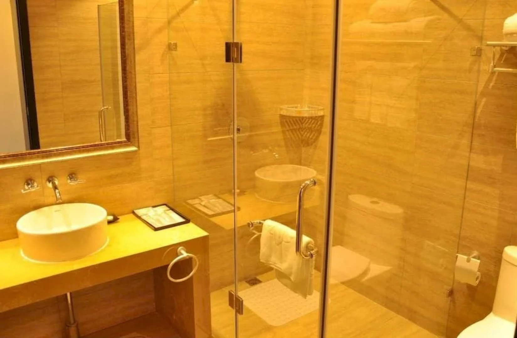 Jilin Junhe Holiday Hotel