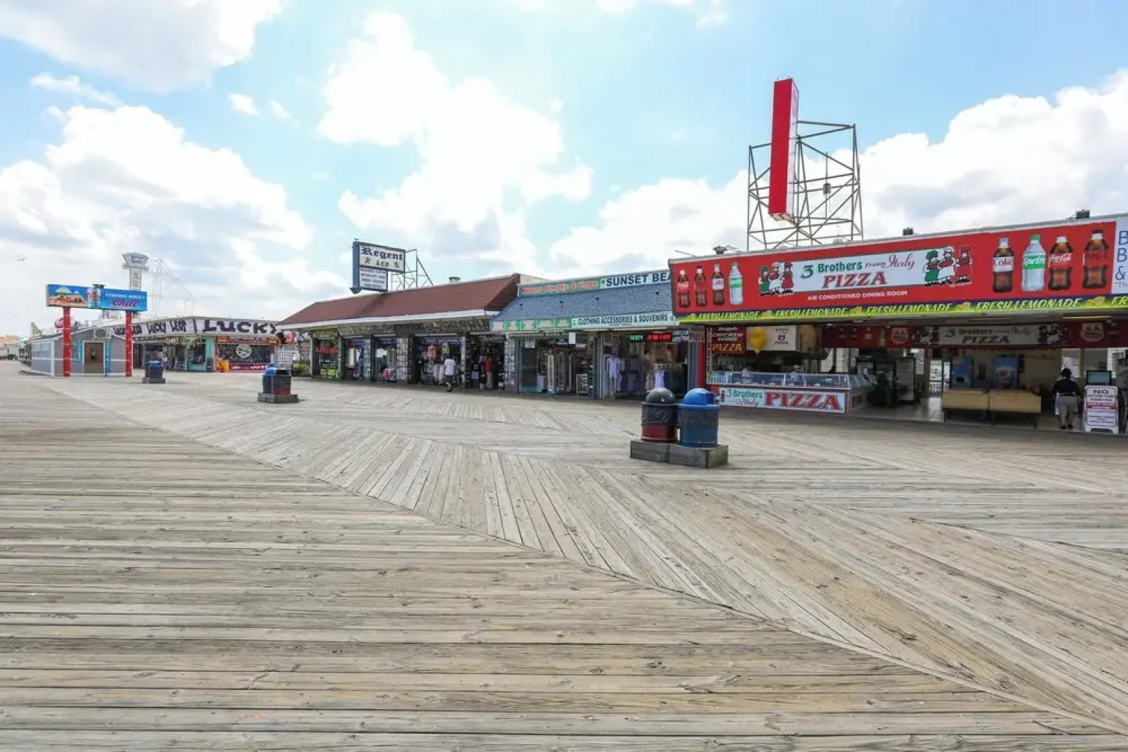 Sunny Seaside Heights Retreat: Walkable Location!