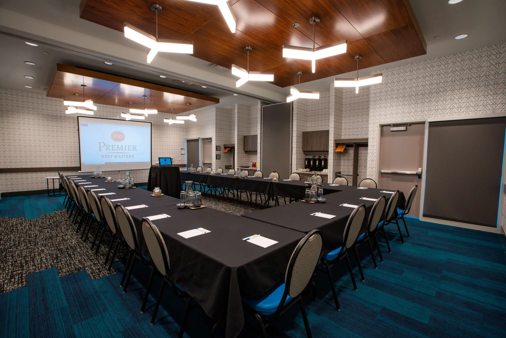 Best Western Premier Winnipeg East