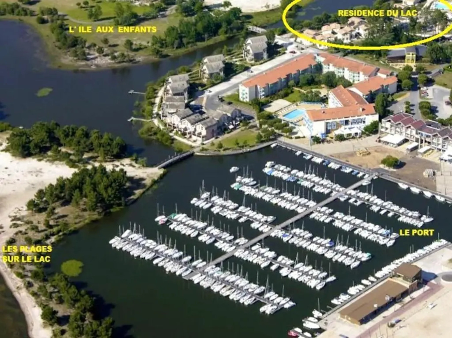 Maison de 2 chambres avec vue sur le lac piscine partagee et jardin a Hourtin