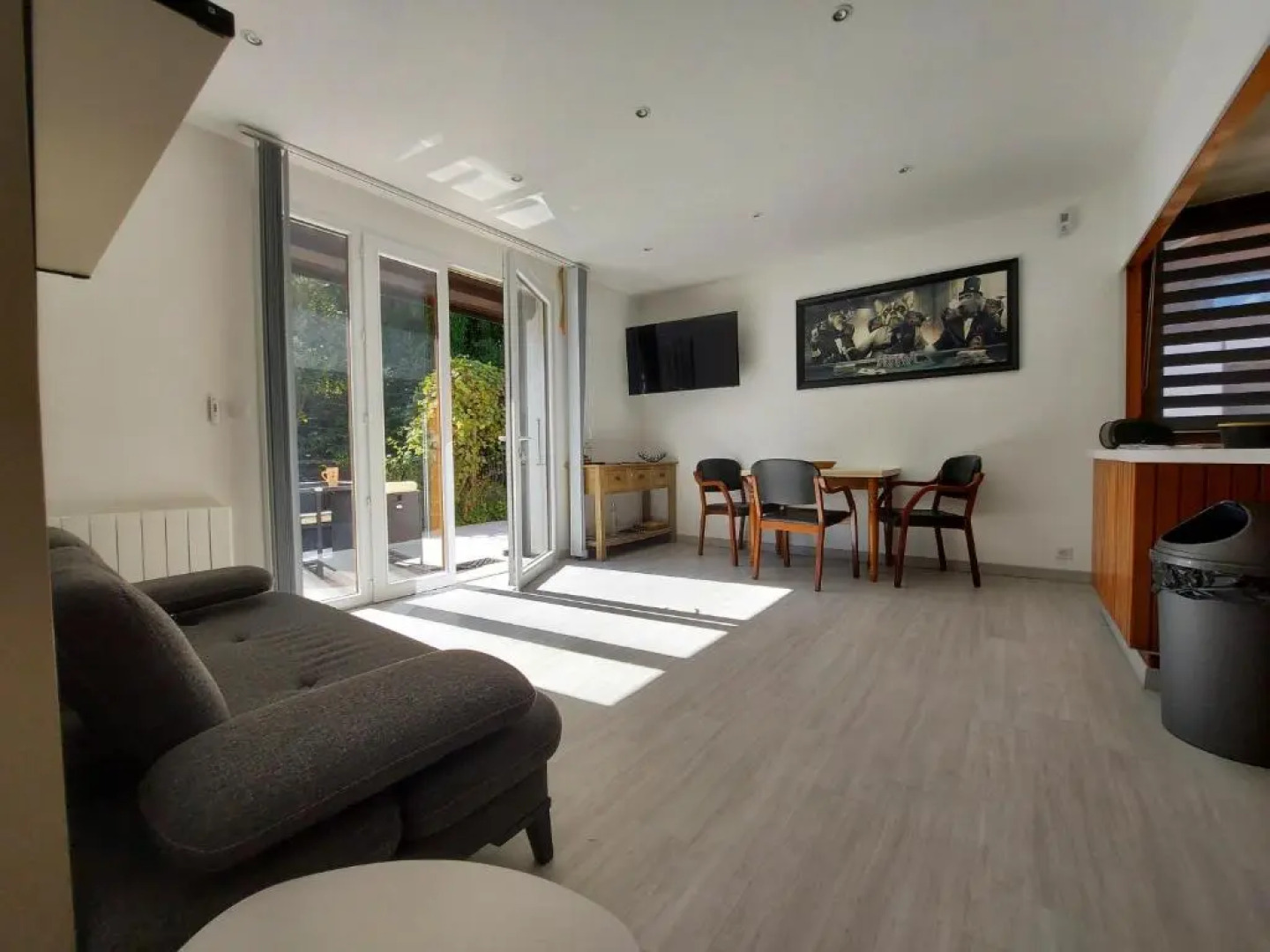 Centre St Jorioz : Charmant Et Spacieux Studio Avec Terrasse Et Jardin Privatif