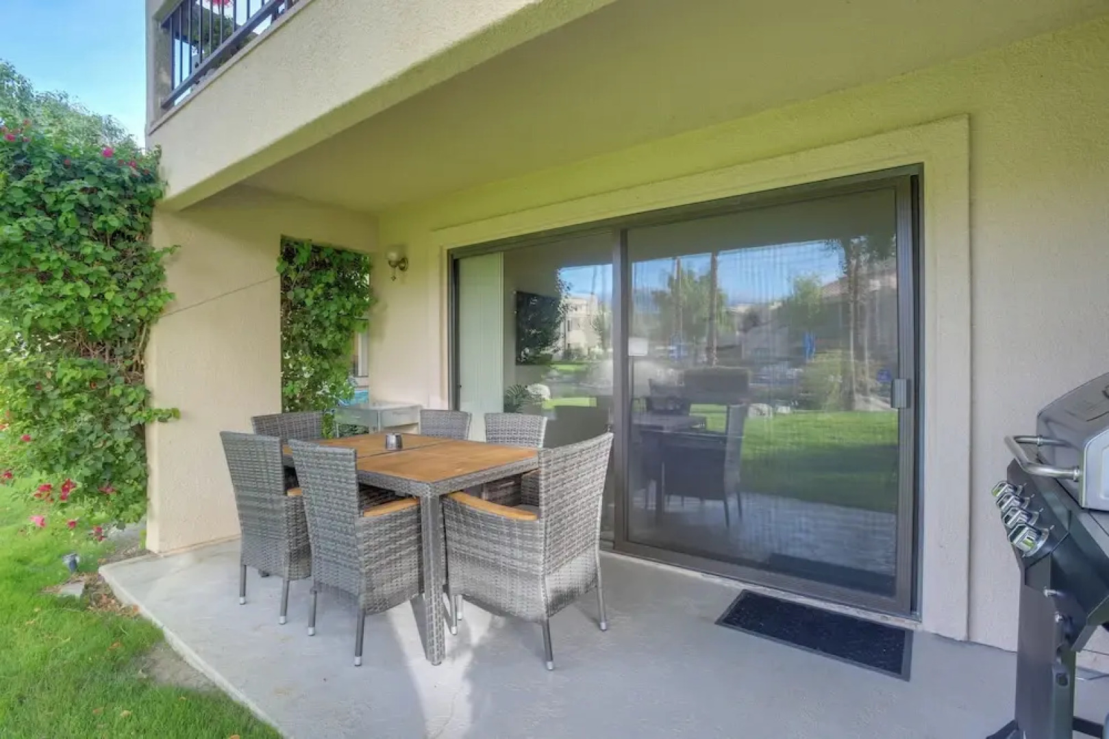 Golf, Hike & Relax: Cathedral City Condo