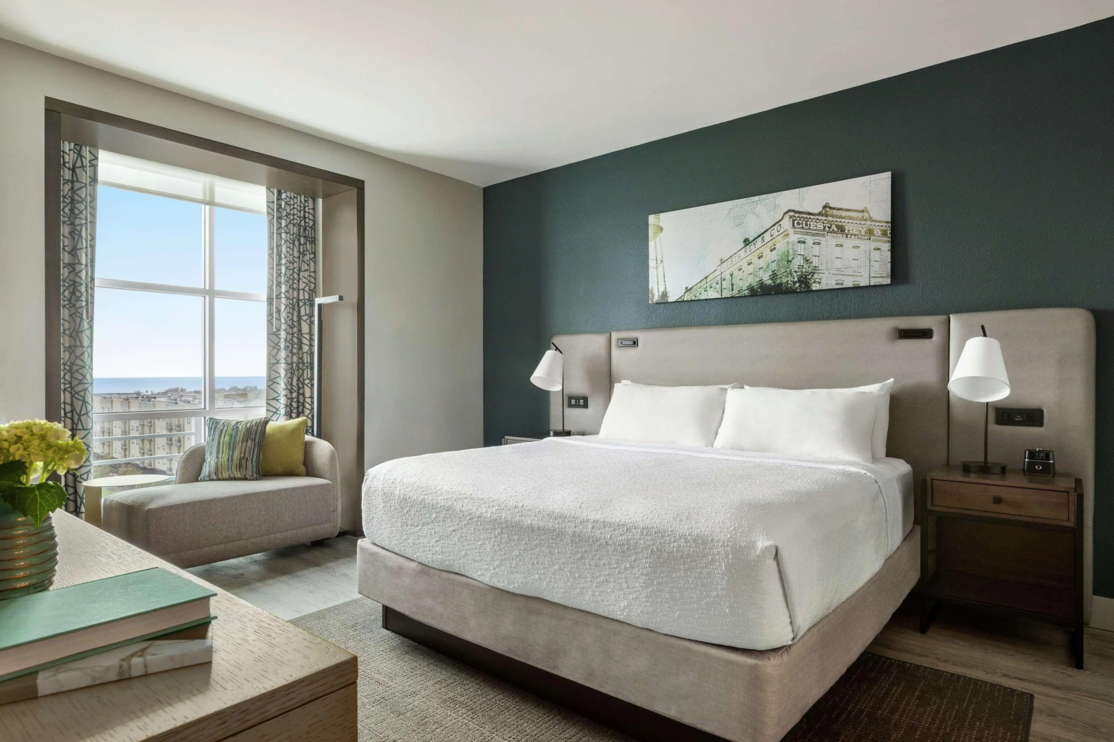 Hotel Alba, Tapestry Collection by Hilton