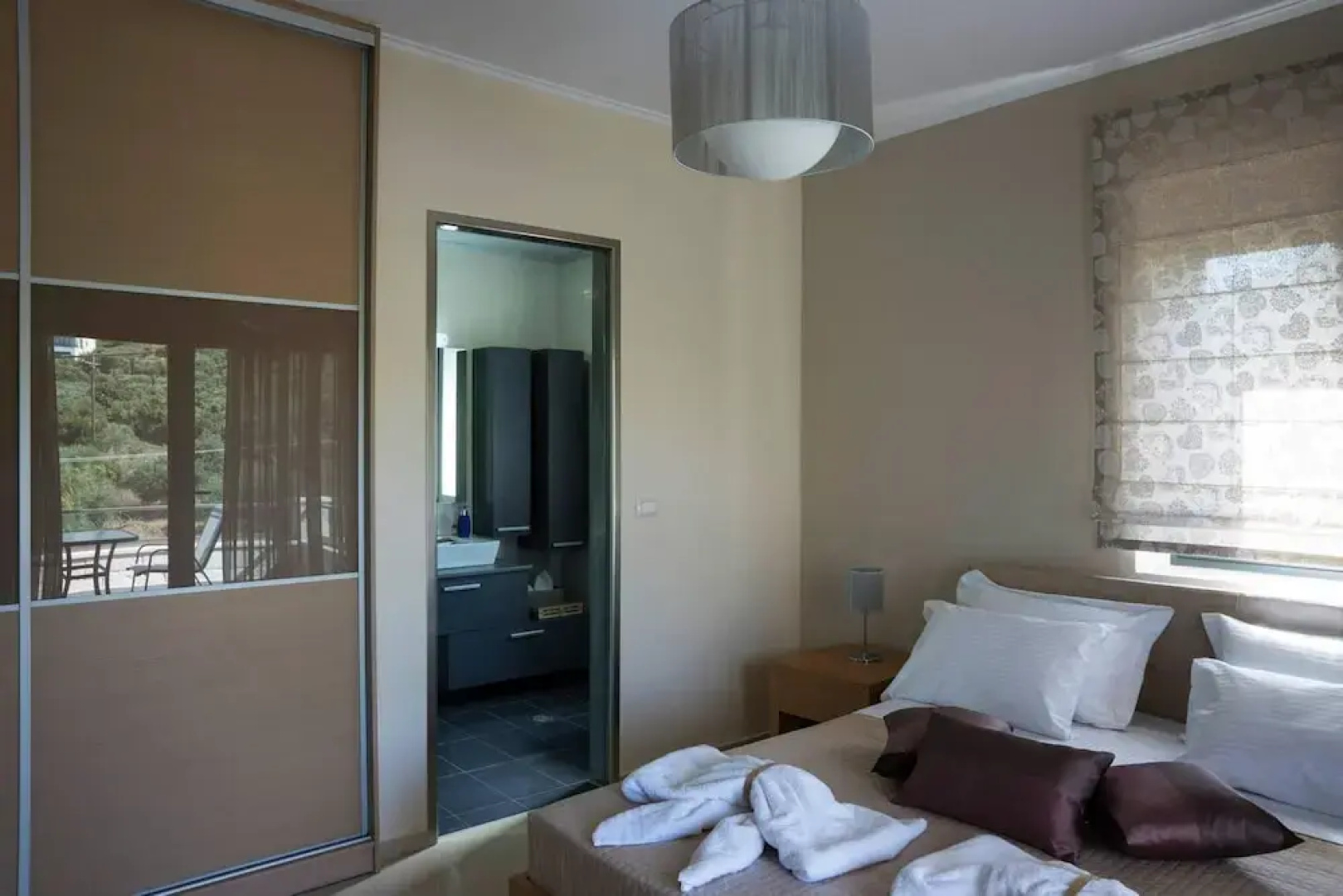Luxurious Modern Mansion With Private Pool and Sauna 200m From Beach