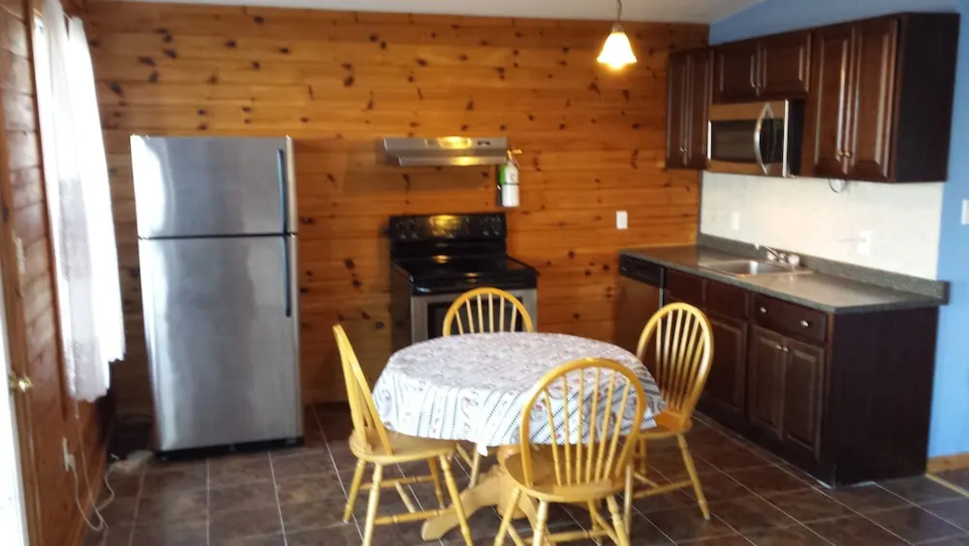 John B's Oceanfront Cottages