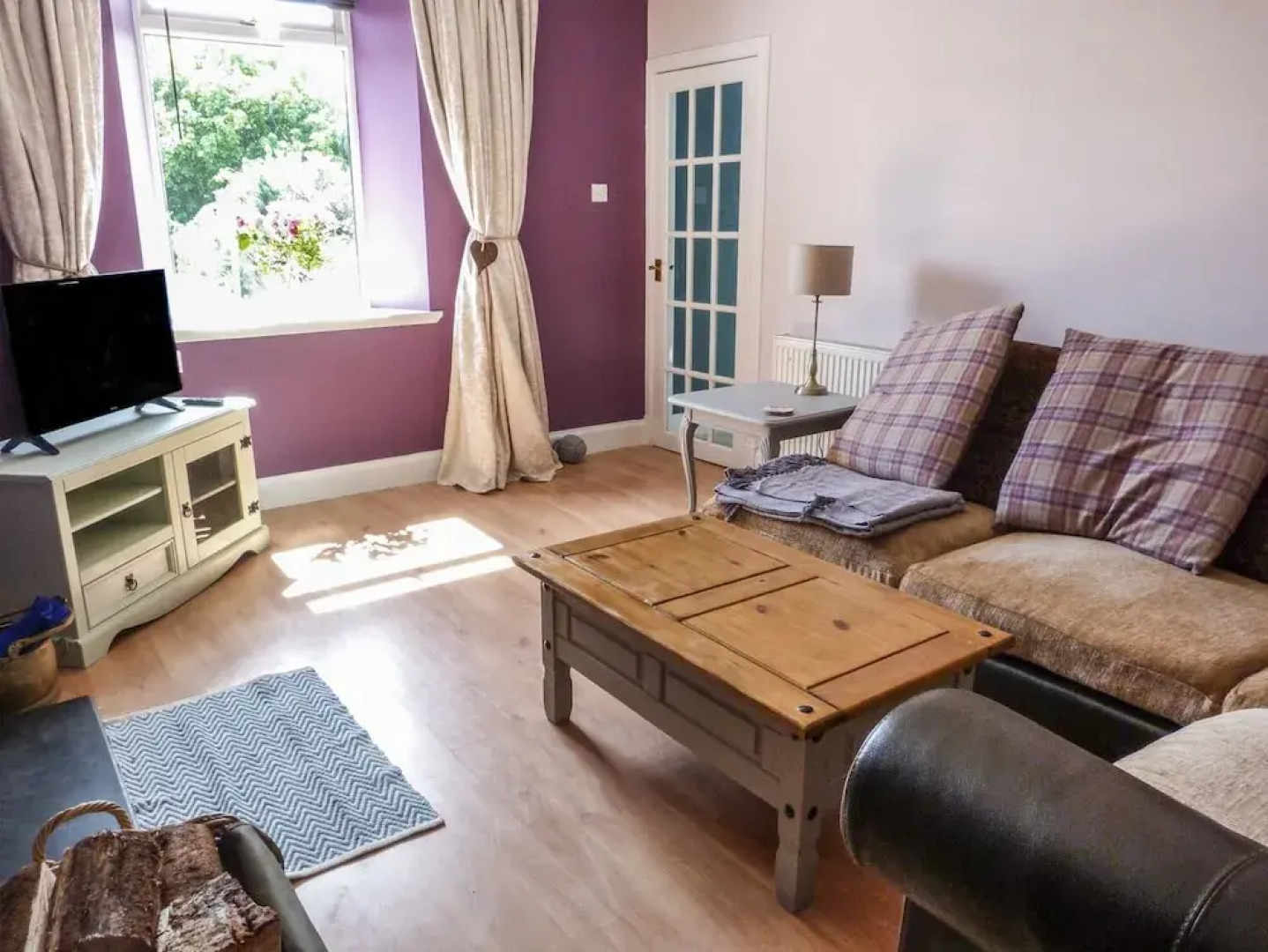 5 Distillery Cottages