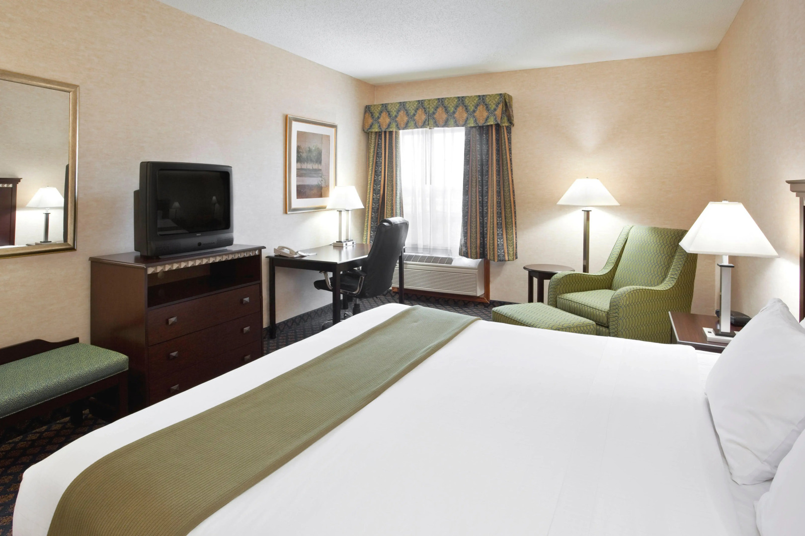 Holiday Inn Express Hotel & Suites Sunbury - Columbus Area by IHG