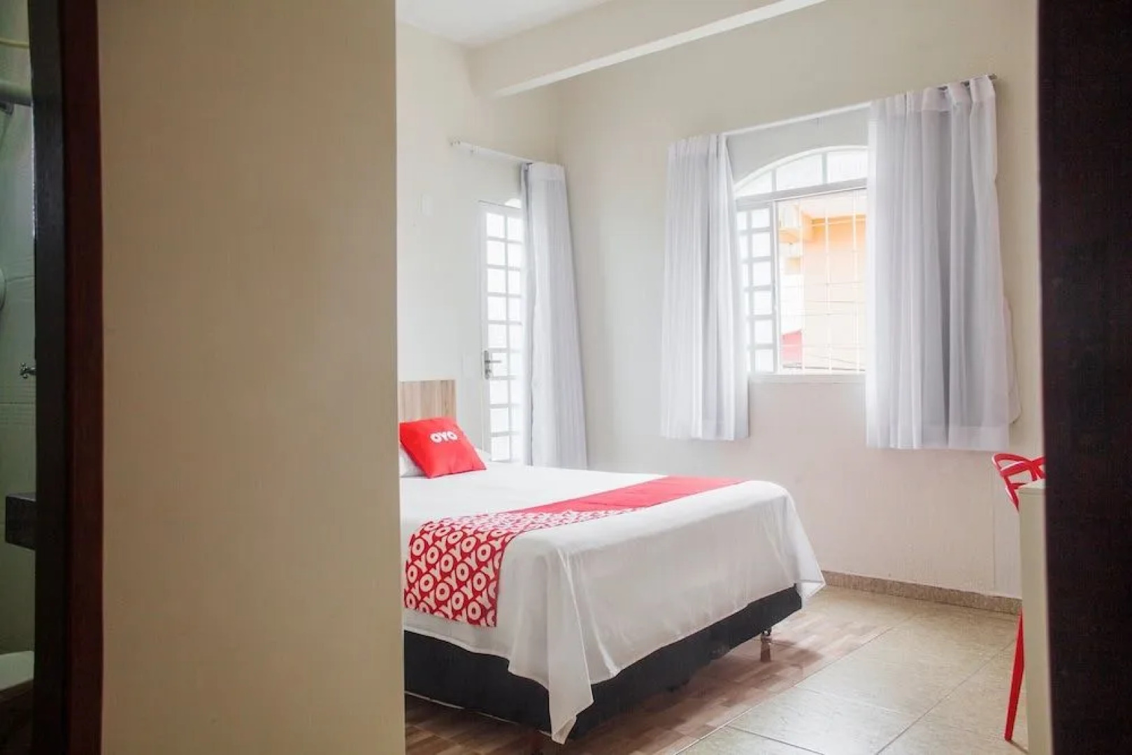 OYO Hotel Brisa Tropical - 20 minutos do Jardim Botânico de Brasília