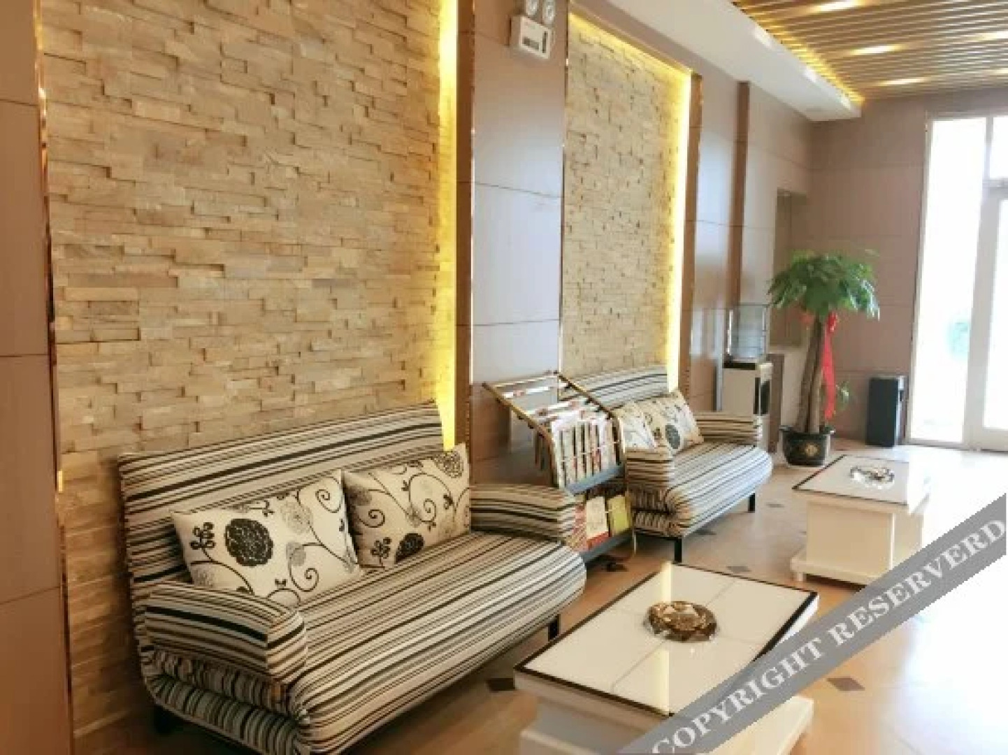 Zhongxiang Xinsheng Hotel