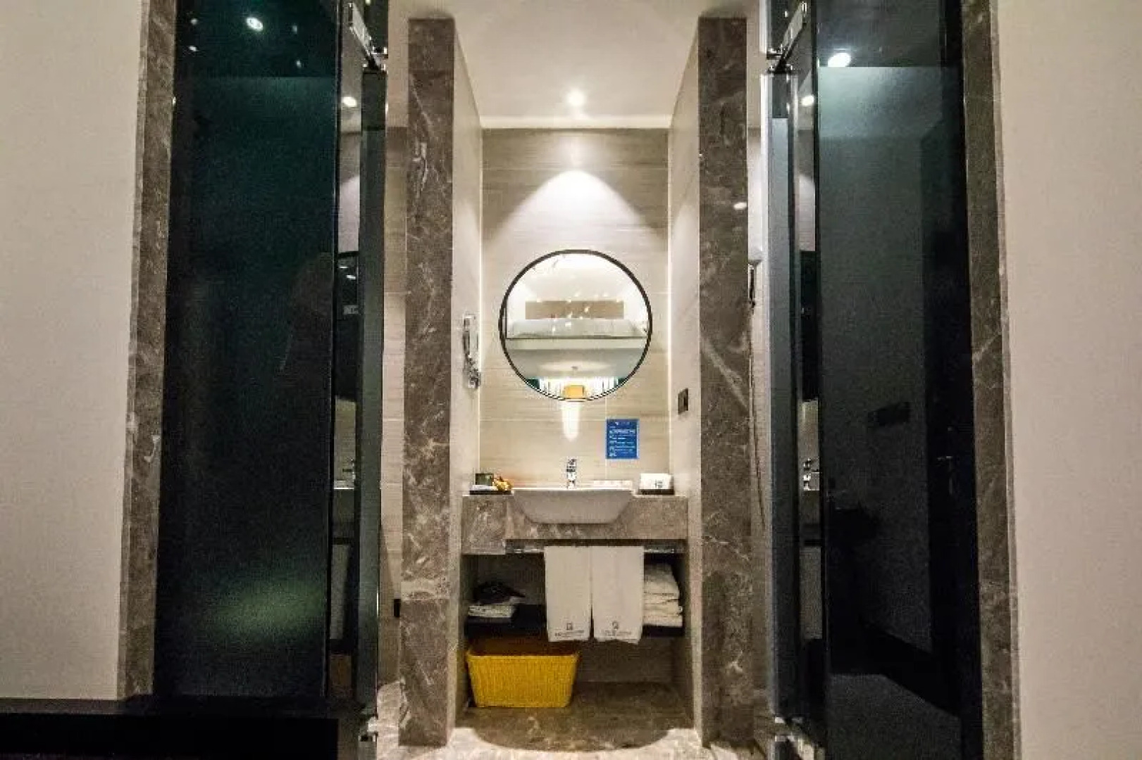 Rezen Retreat City Qiyu