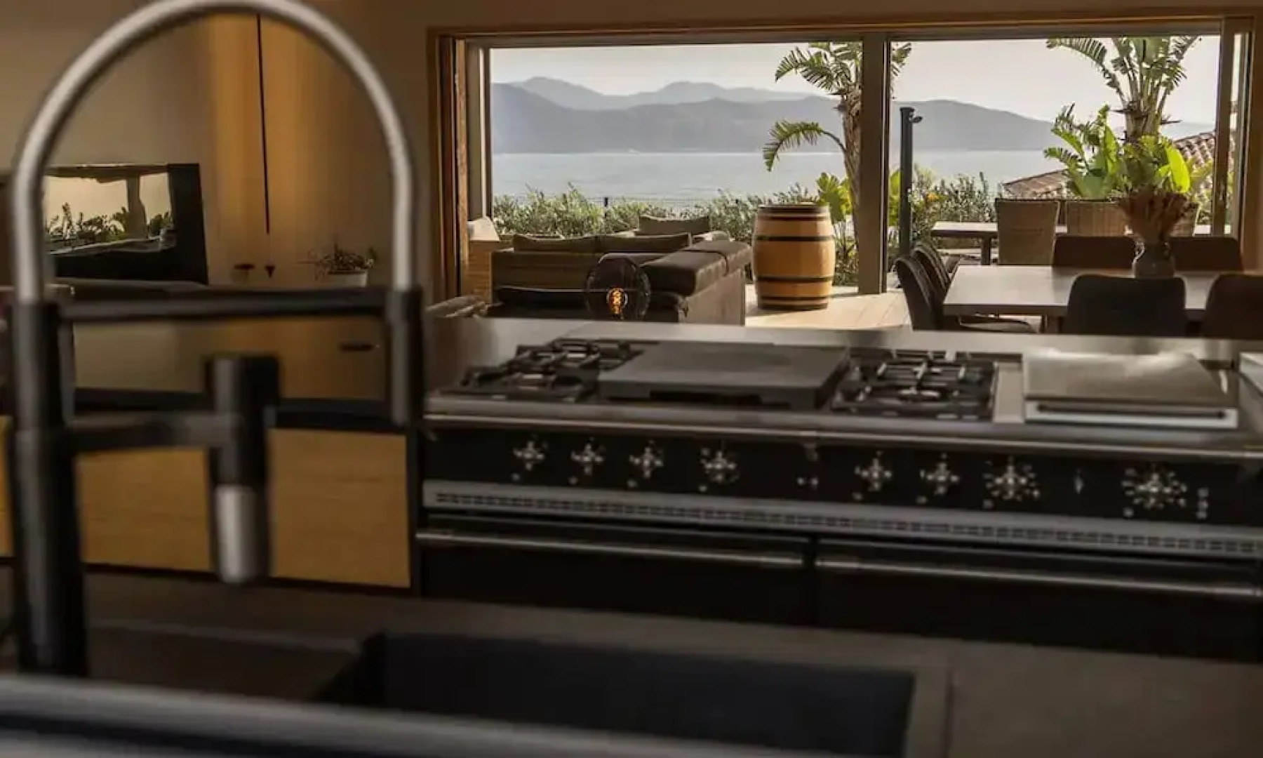 Villa Riposu Jacuzzi Pool Beach Access on Foot