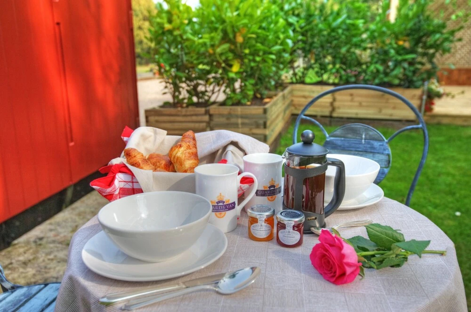 Quirky & Stylish Railway Carriage for 2