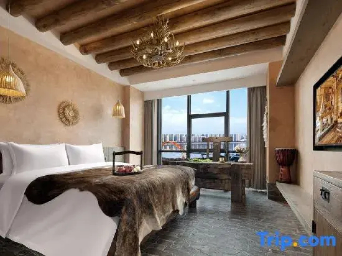 Wayalu Theme Hotel (Forest Lake Branch on March 3rd Avenue, Wuzhishan)