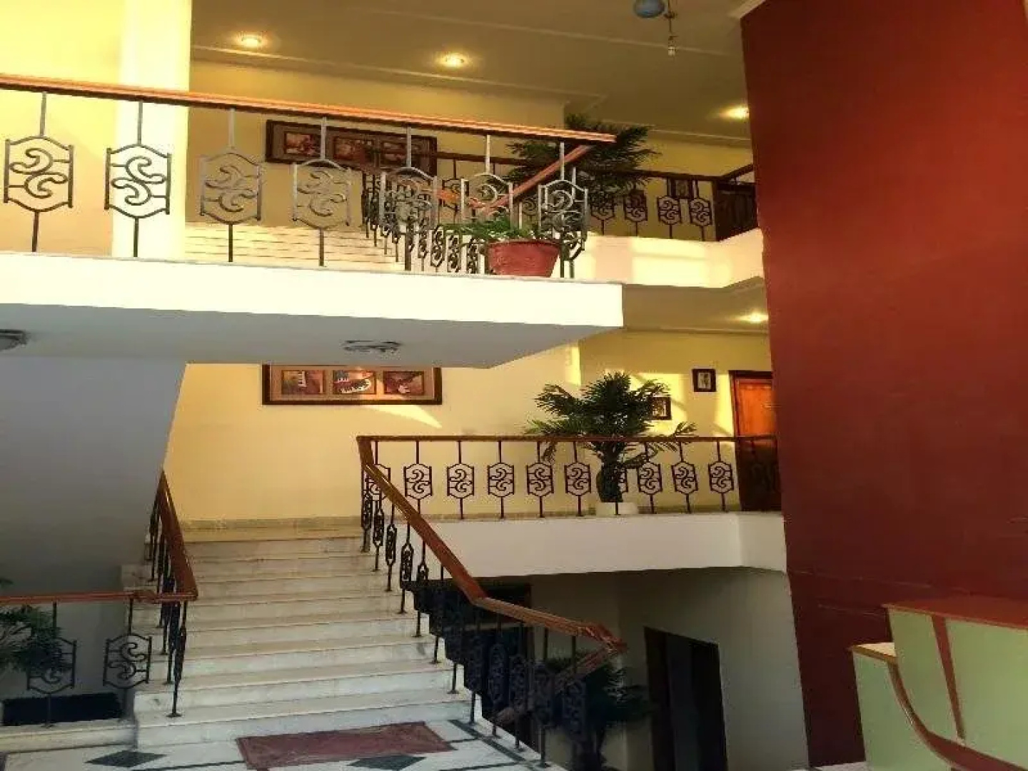 Hotel sai taj Deluxe