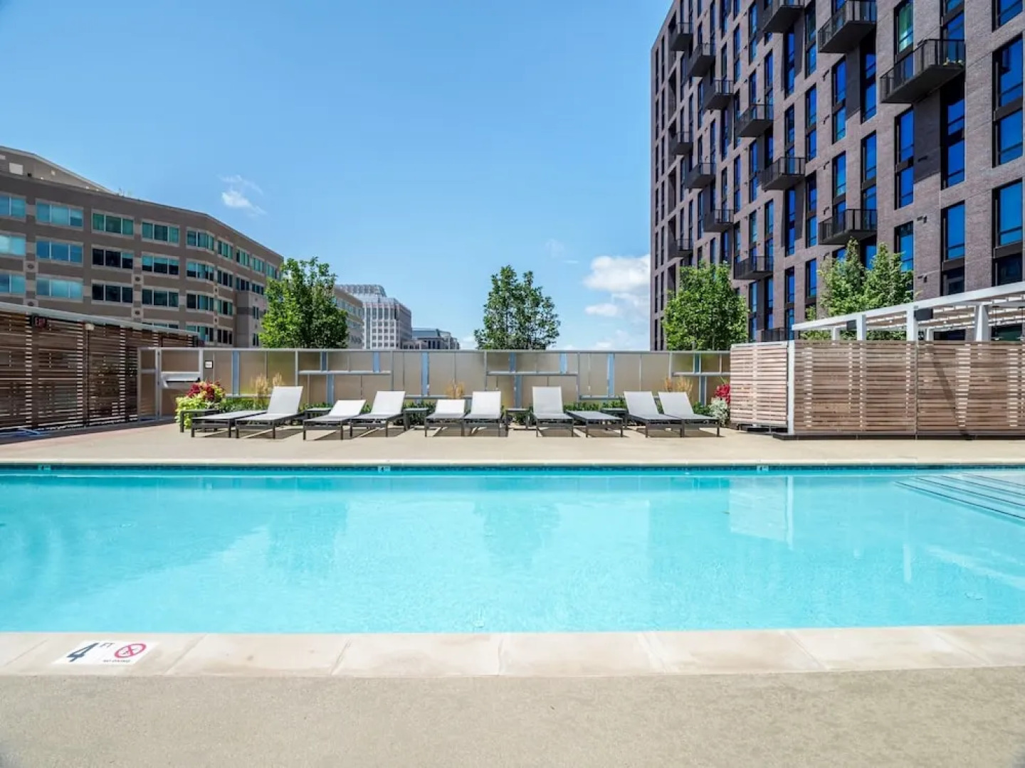 Global Luxury Suites at Reston Town Center