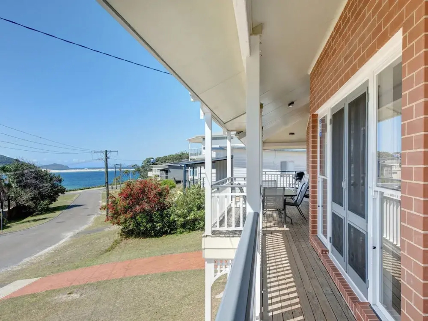 Surf Break - 10B Tuna (Upstairs)