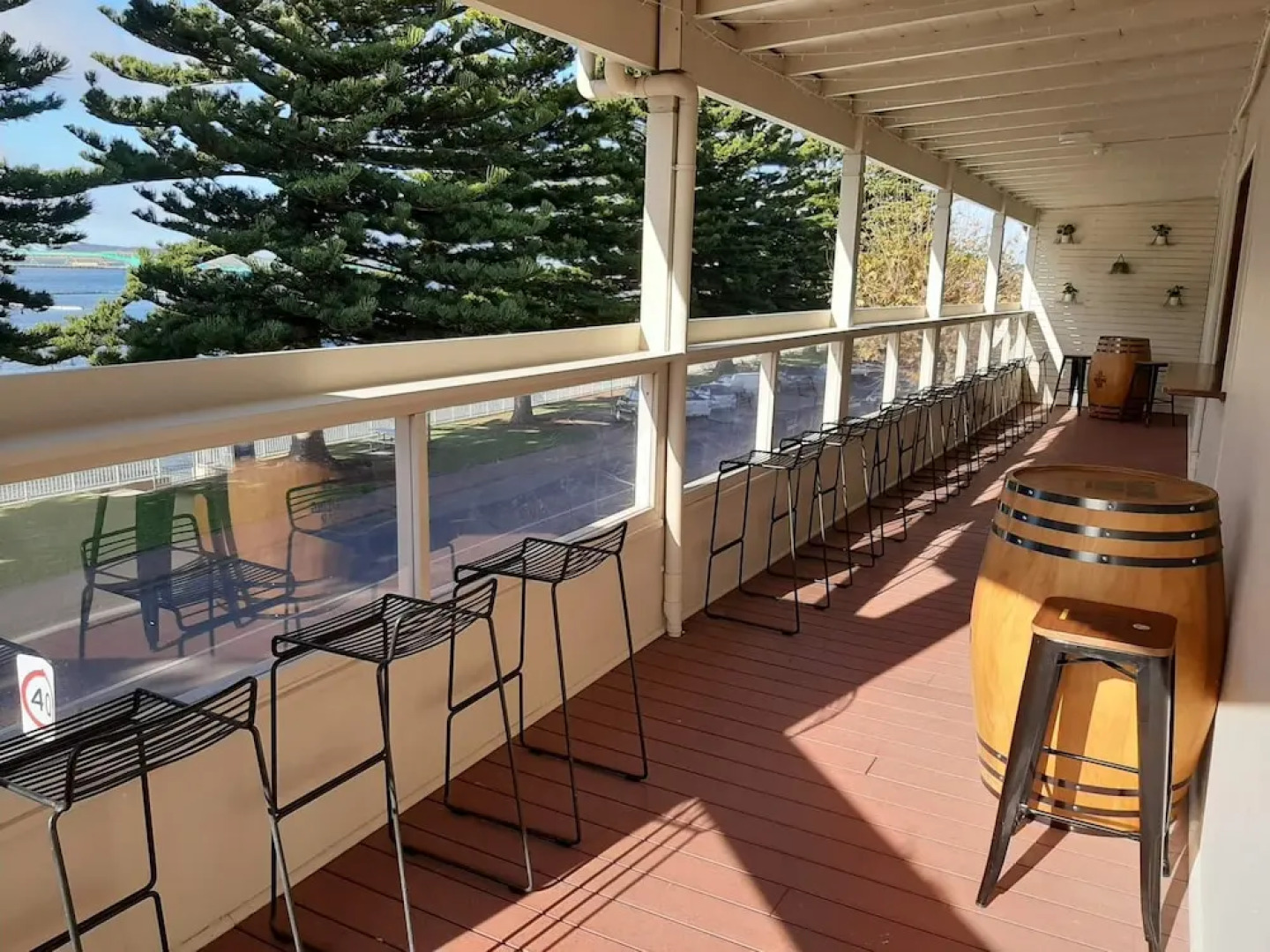 Port Lincoln Pier Hotel