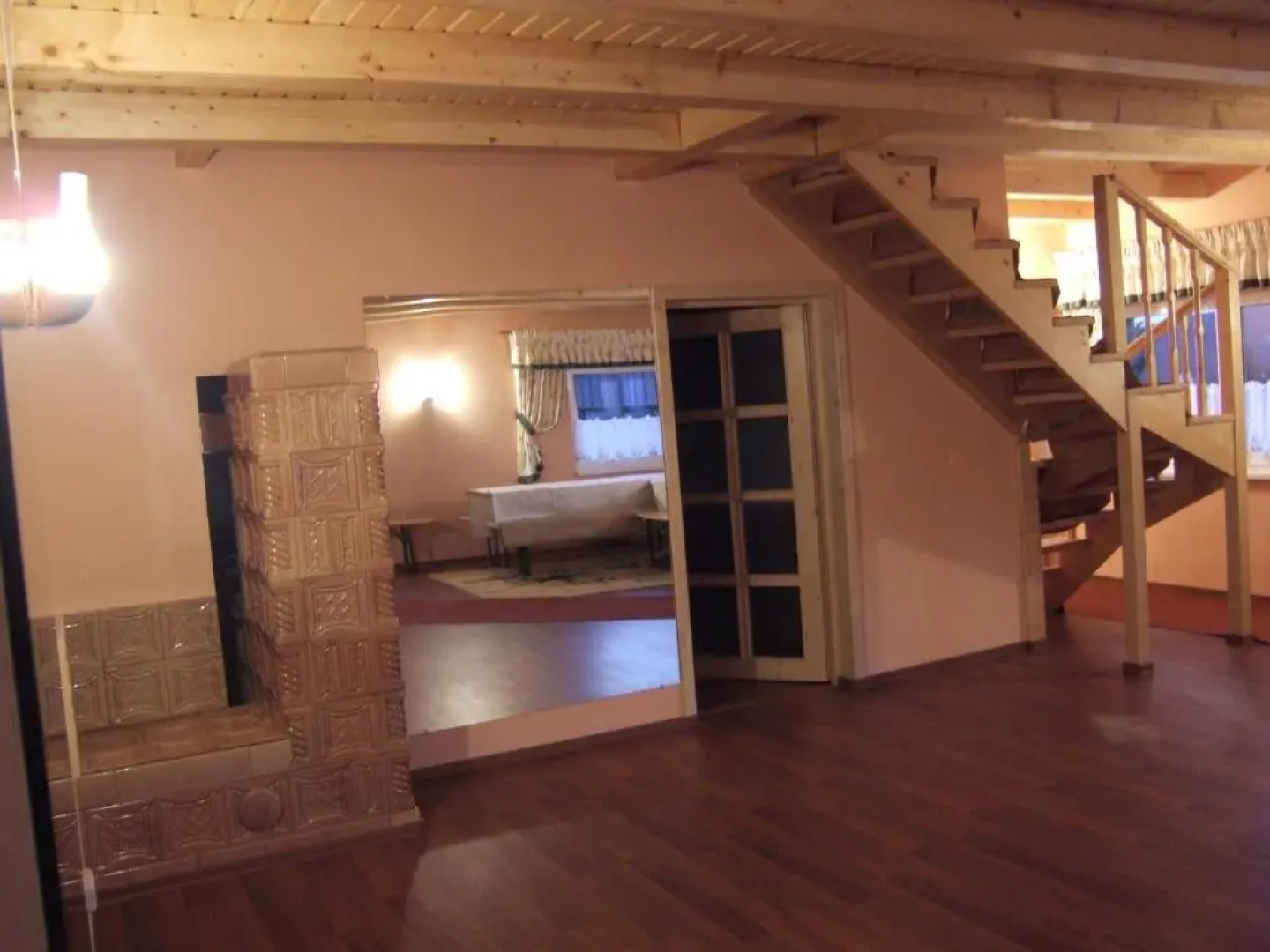 Antal Villa - 5mins to ski slope & 1min to skating