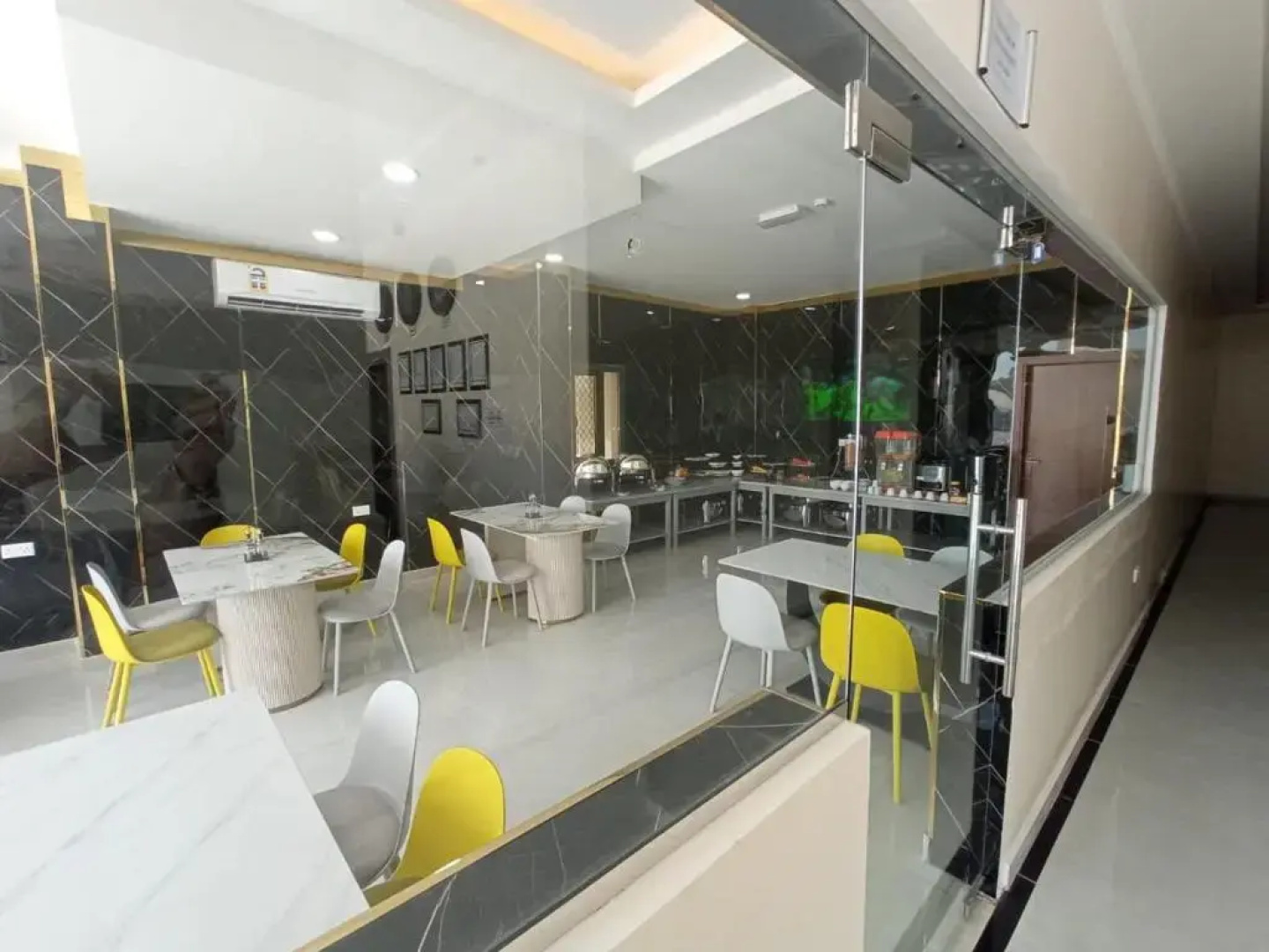 Duqum Plaza Hotel