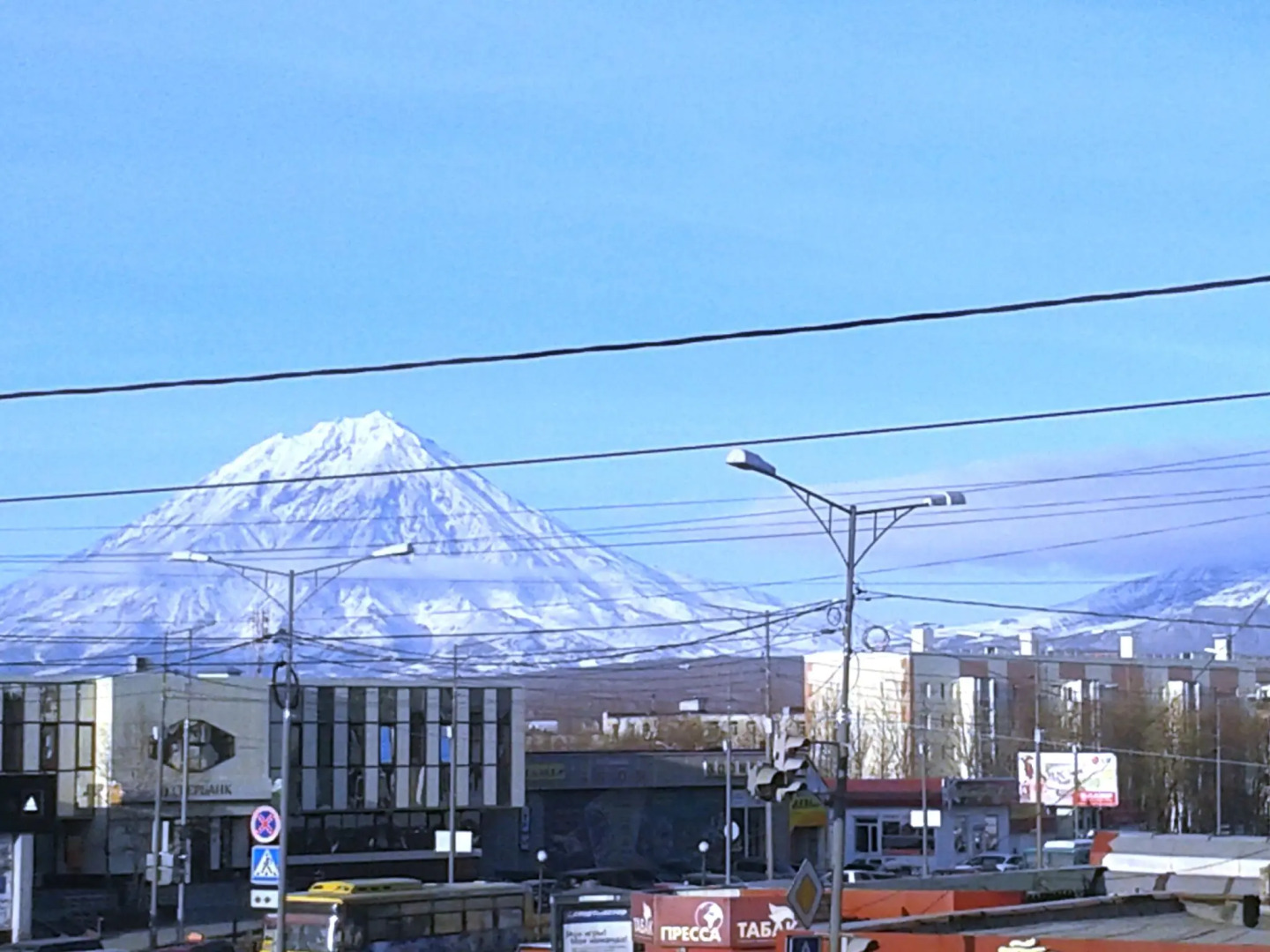 Апартаменты на проспекте 50 лет Октября 35