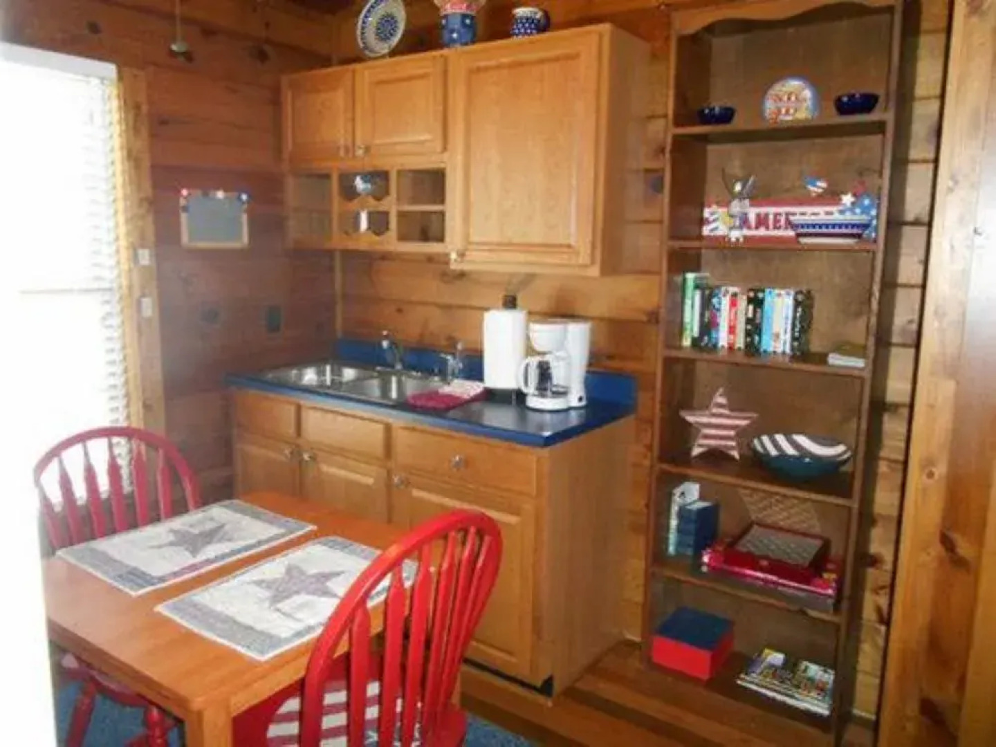 Azalea Inn Bed & Breakfast