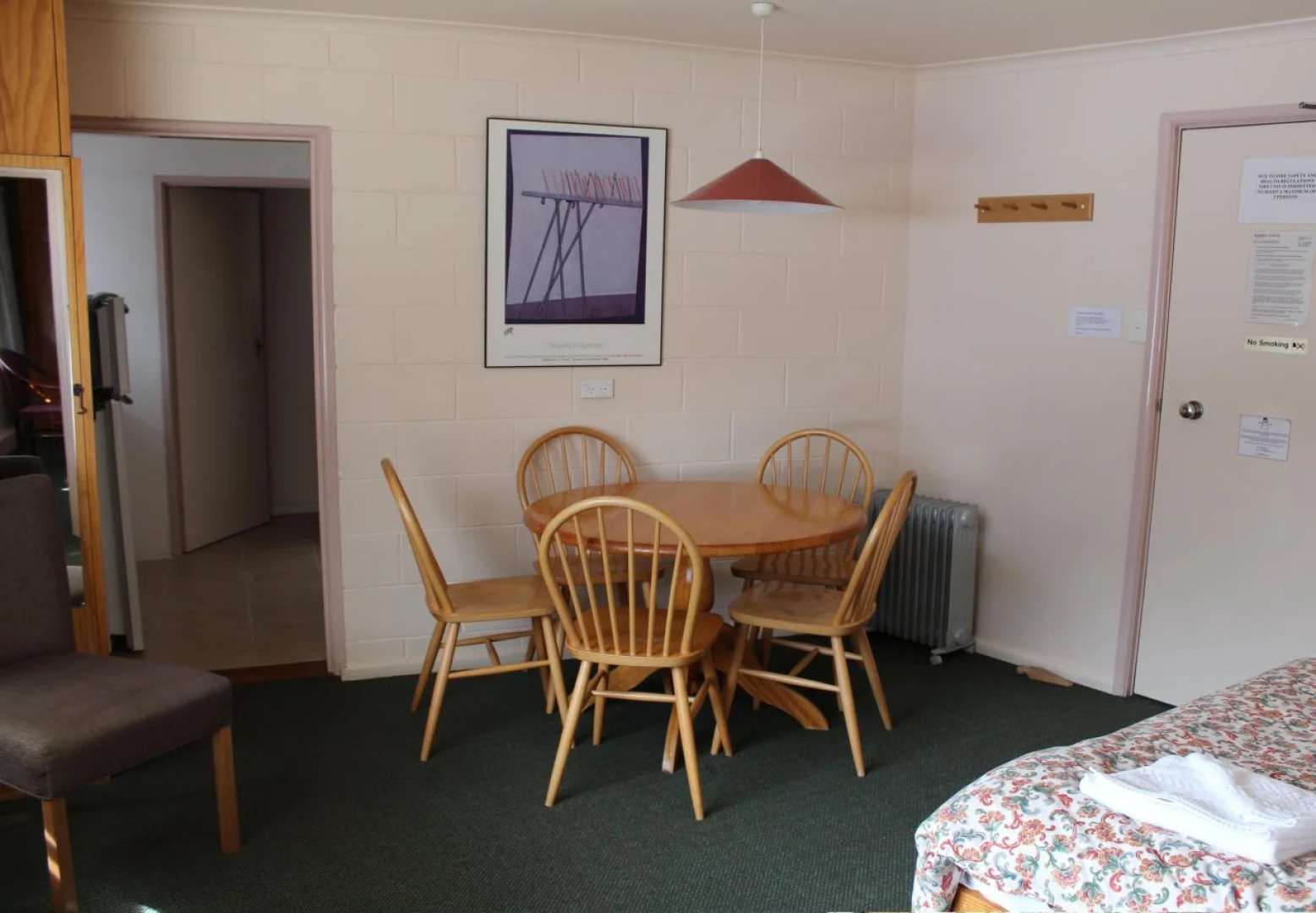 Kasees Apartments & Mountain Lodge