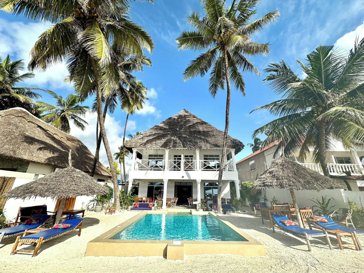 African Paradise Beach Hotel