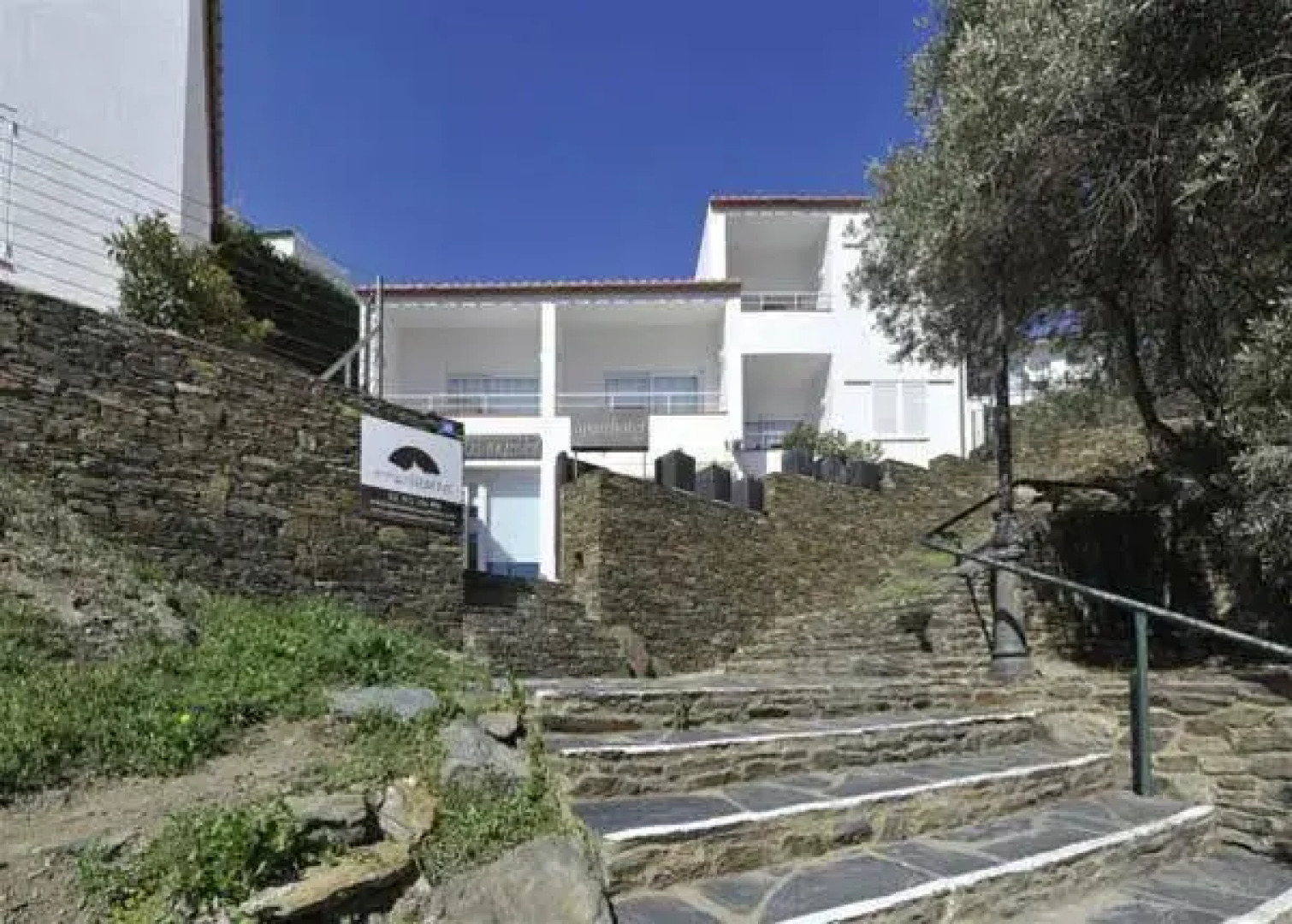 LHeretat, Hotel i Apartaments