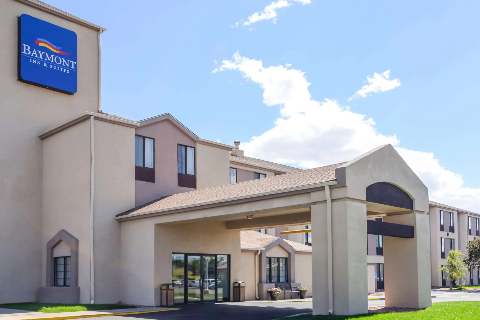 Howard Johnson by Wyndham Funes