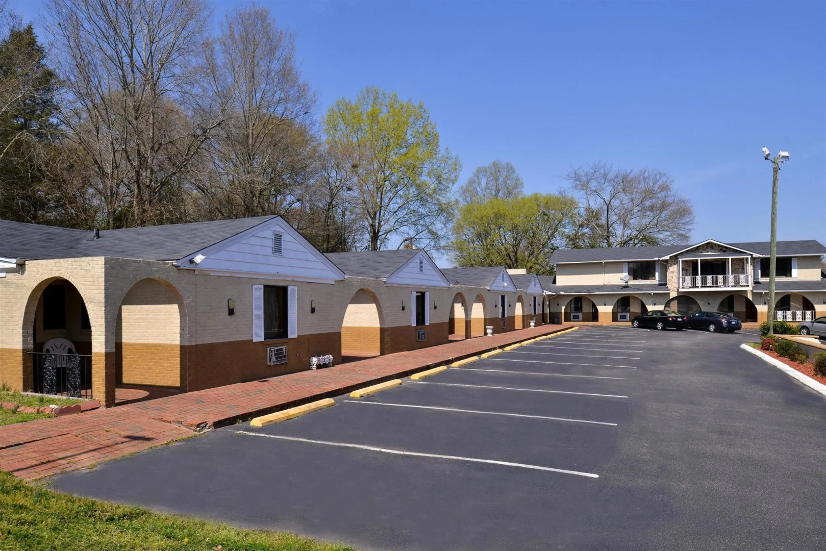 Loyalty Inn Rockingham