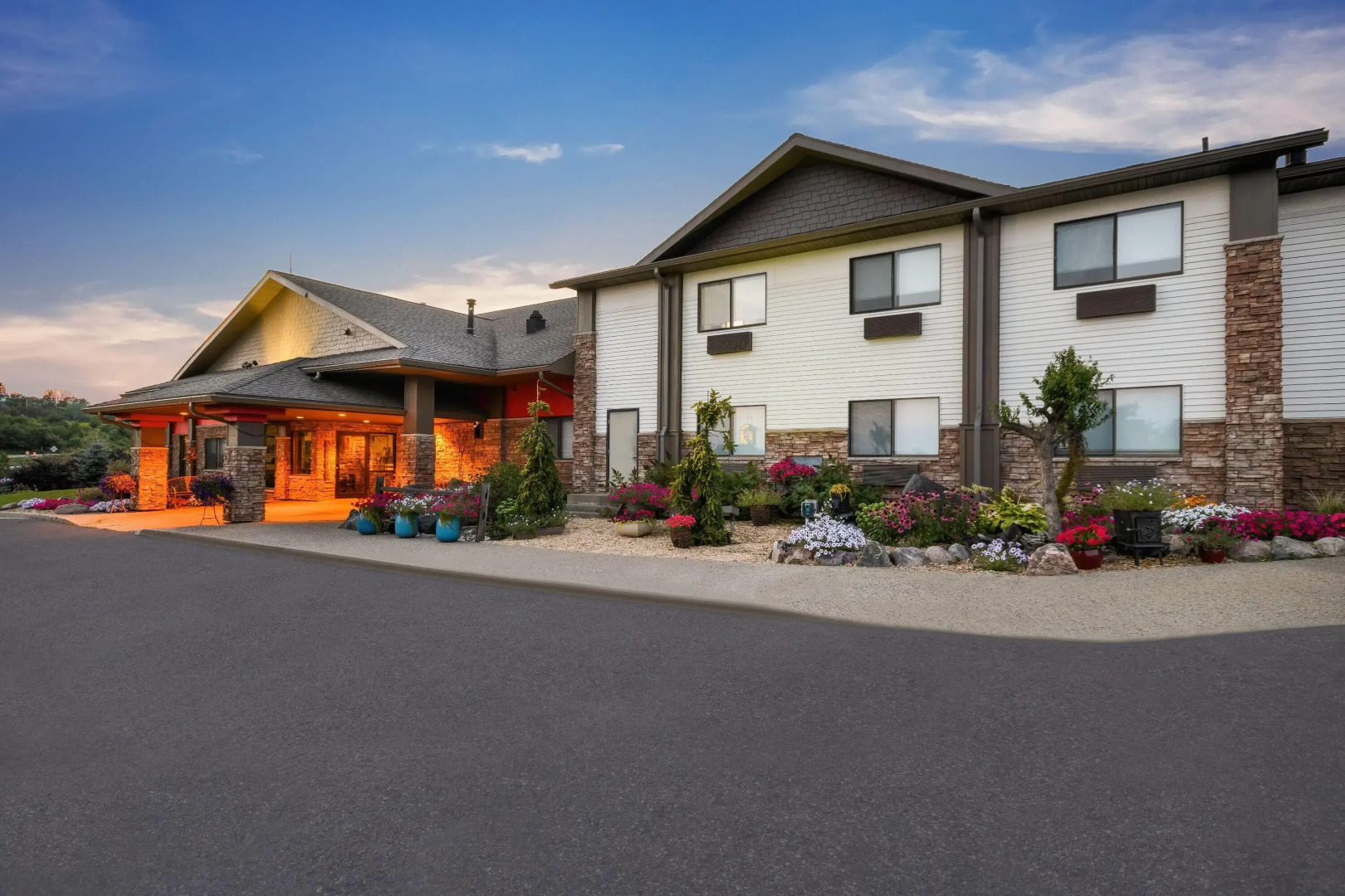 Super 8 by Wyndham Eveleth