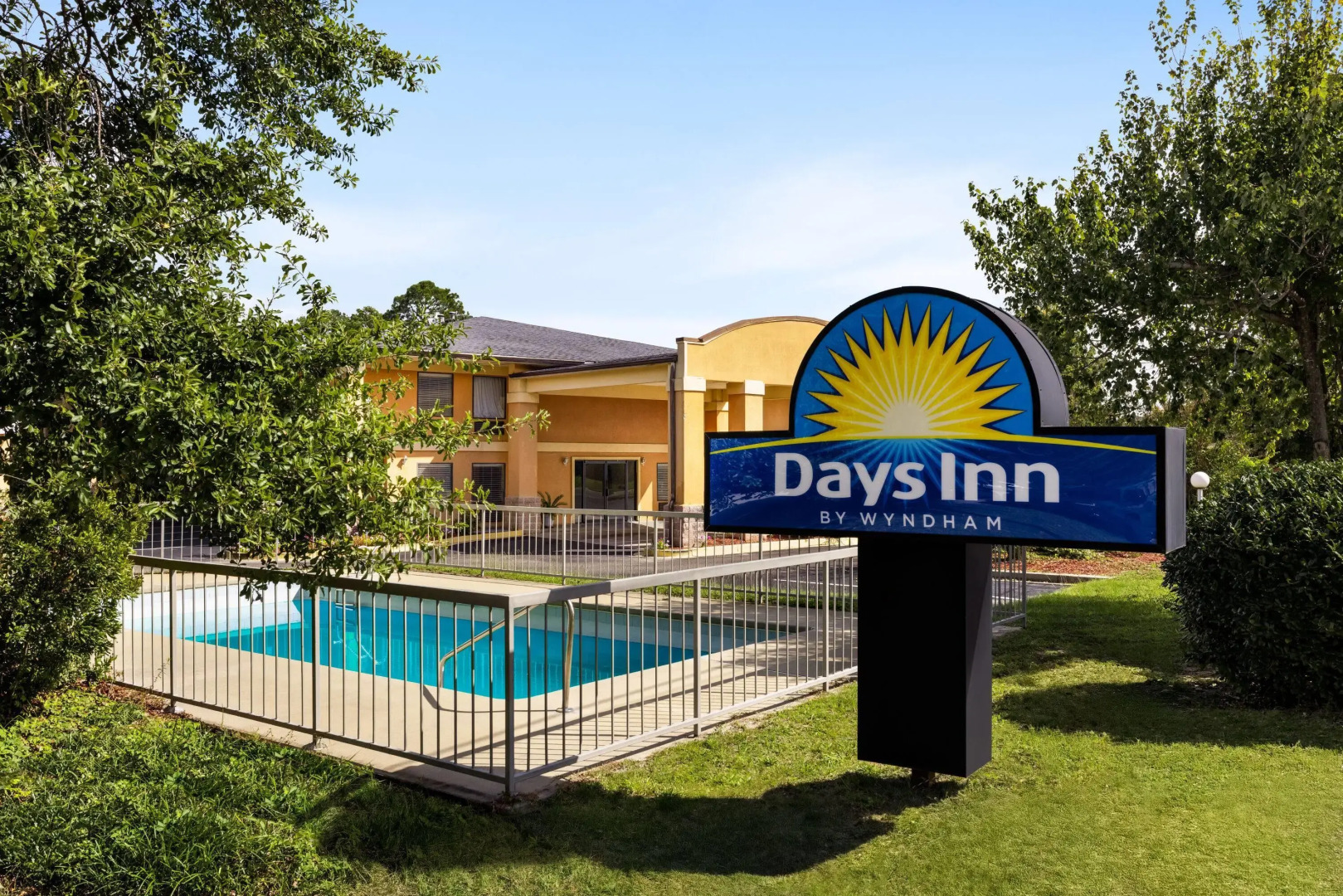 Days Inn by Wyndham Blythewood North Columbia