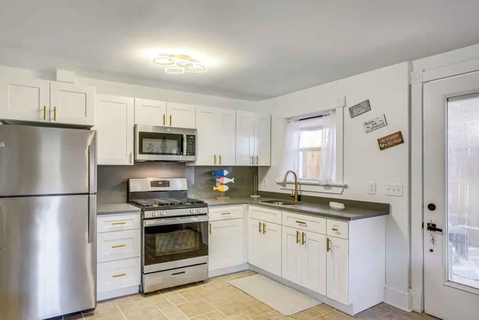 Walk to Beach: Somers Point Apartment!