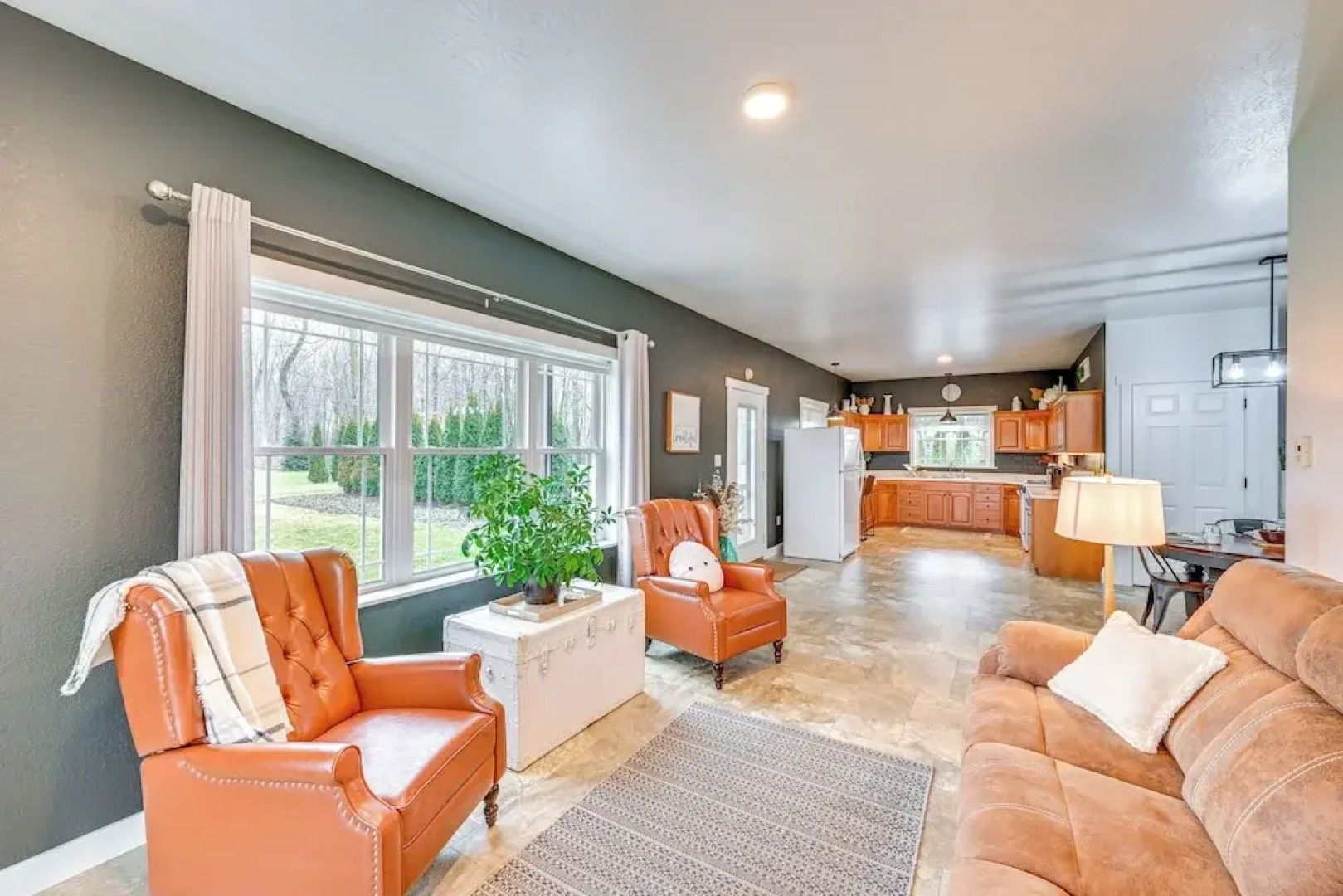 Shipshewana Guest House With Fire Pit!