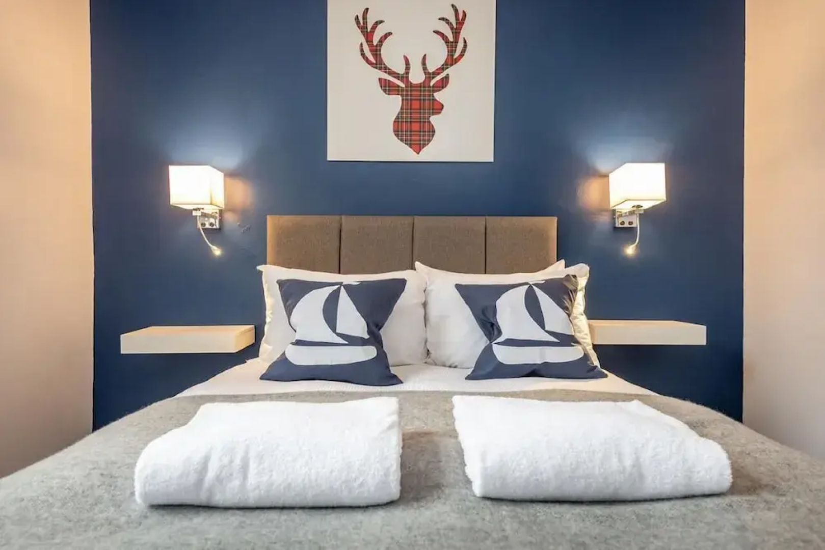 Market Street Apartment Sleeps 6