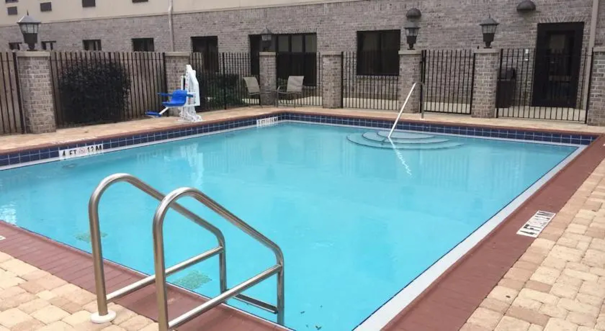 Holiday Inn Express Hotel & Suites Pensacola-Warrington