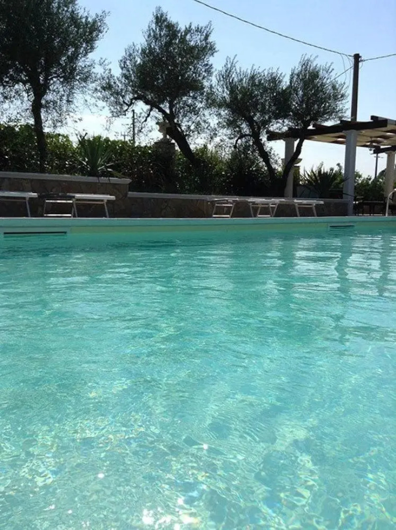 La Maison Rouge Resort