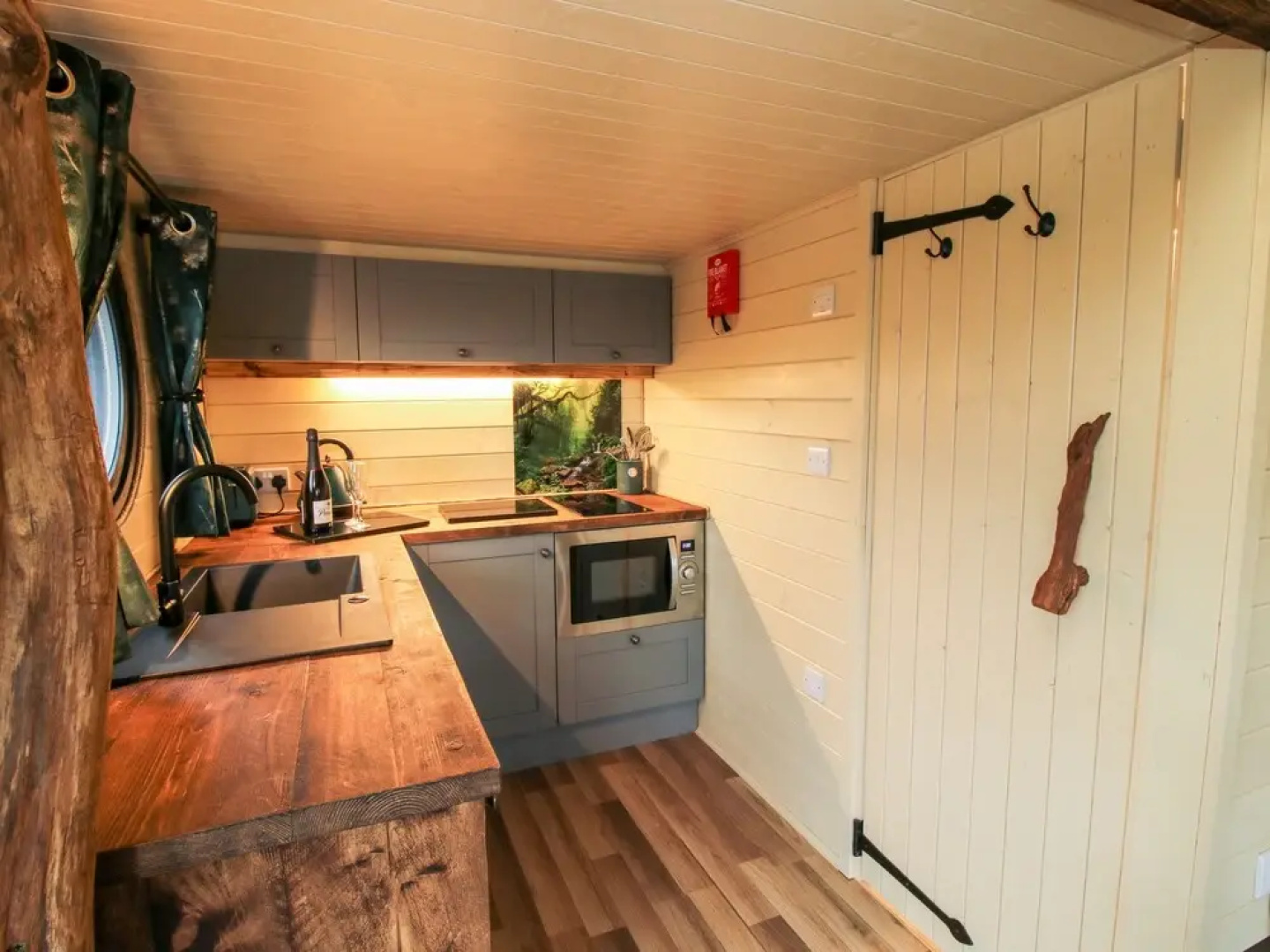 Callow Pod
