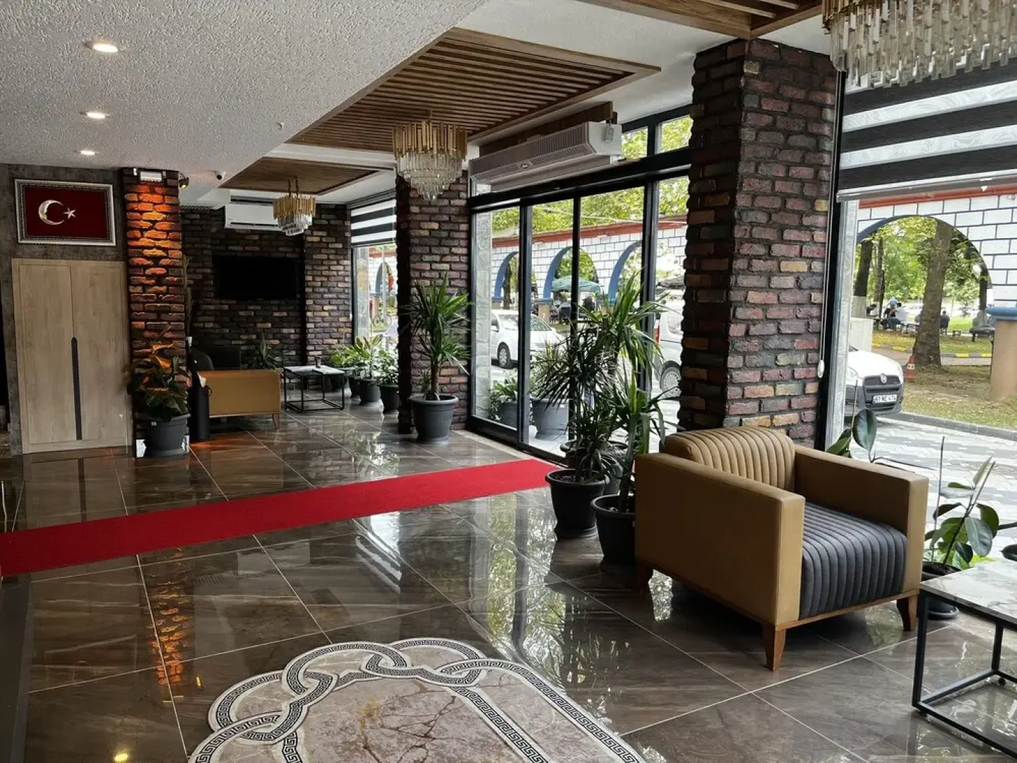 Avni Bey Otel