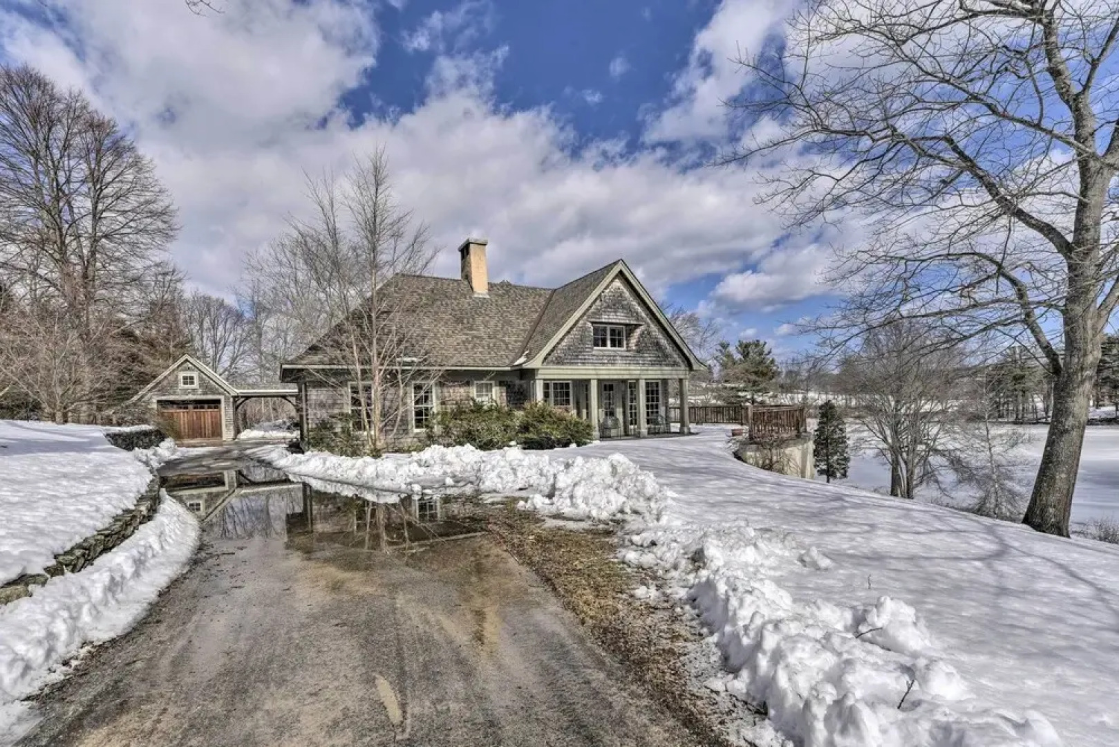 Waterfront Ipswich Escape: 2 Miles to Crane Beach!