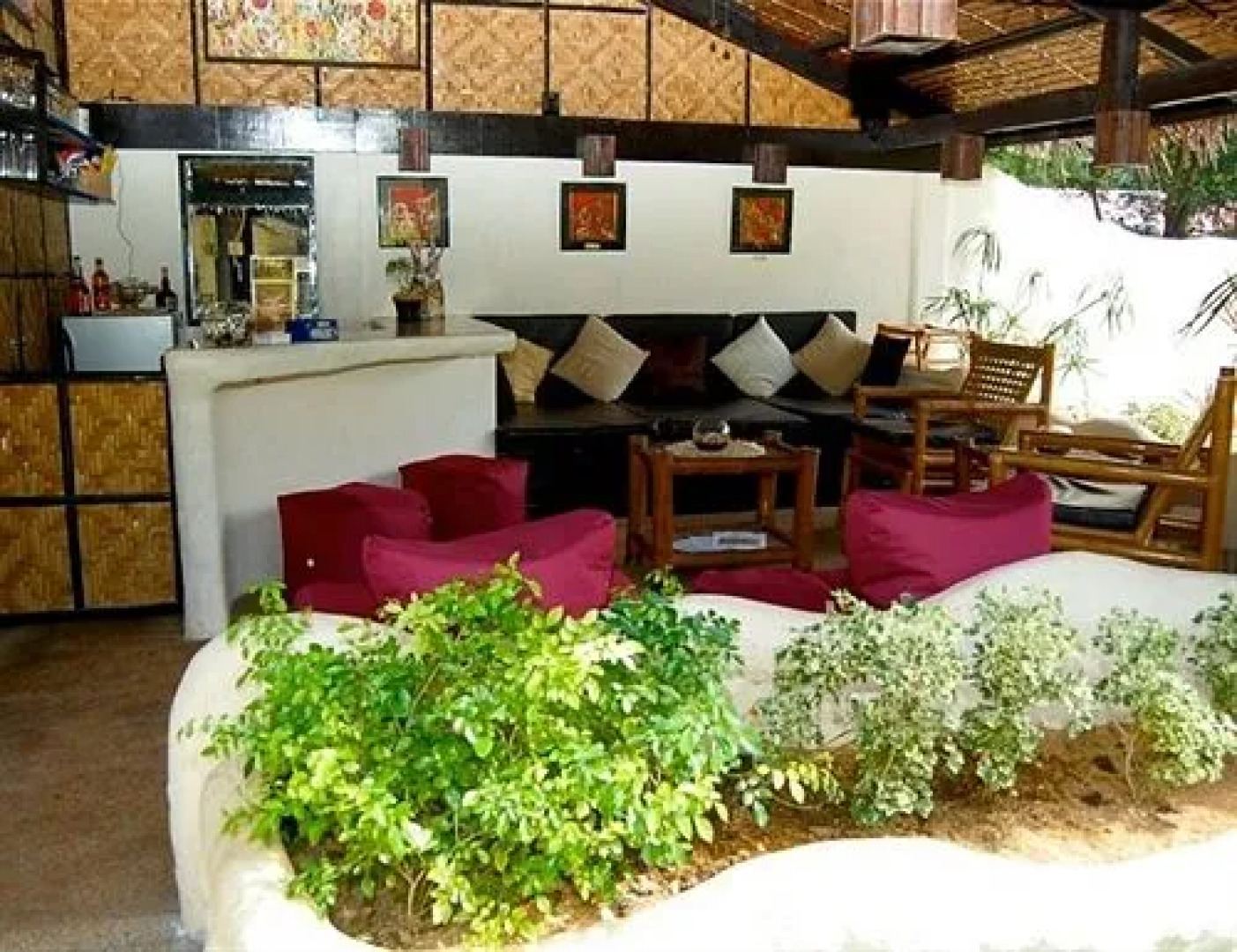 ChARTs Resort and ART-Café