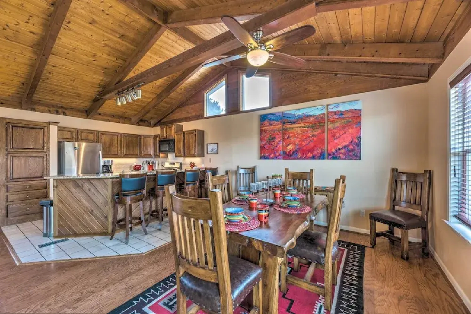 Alto Cabin w/ Stunning Views, Hot Tub + Sauna!