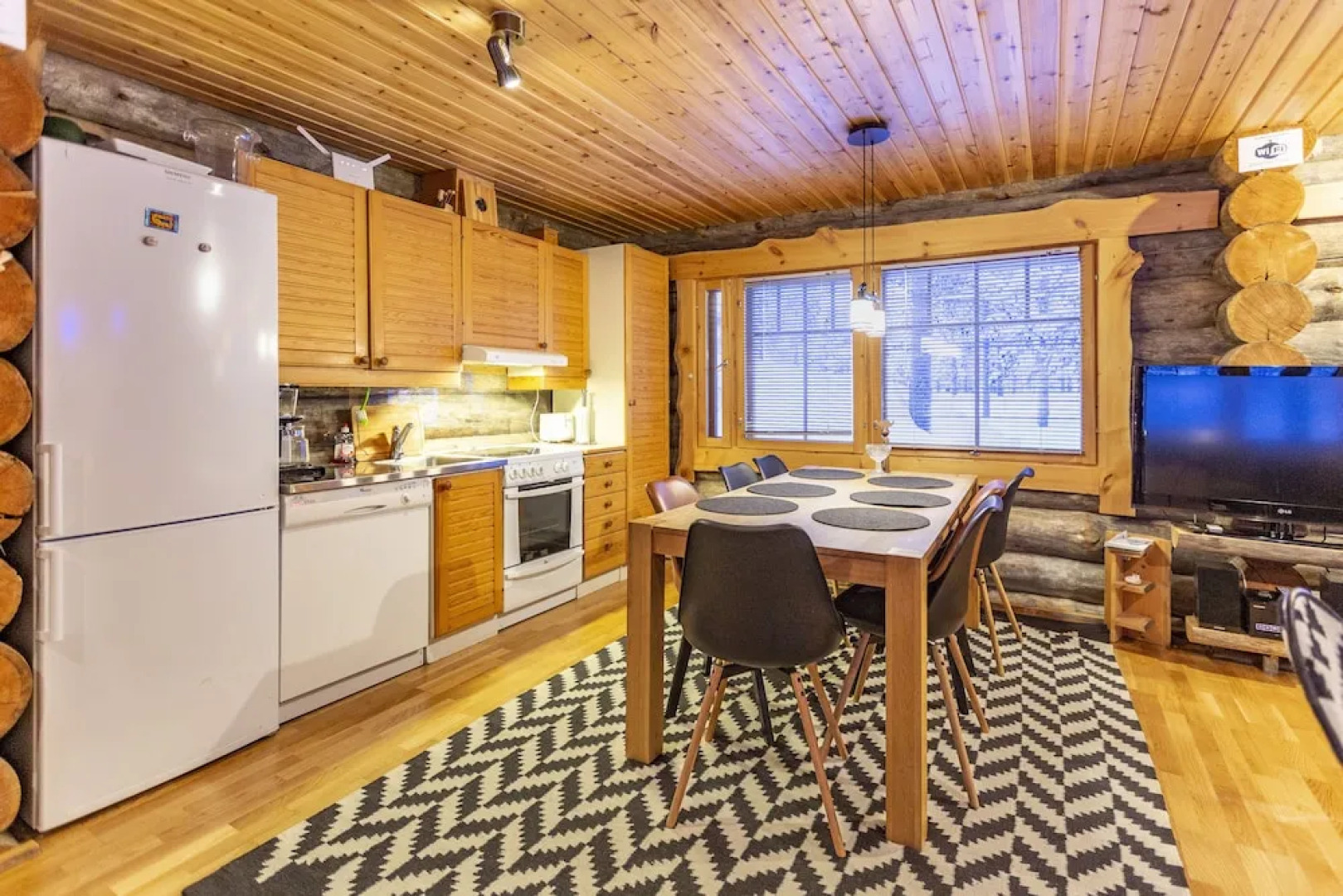 Kuukkeli Log Houses Villa Aurora (Pupula)