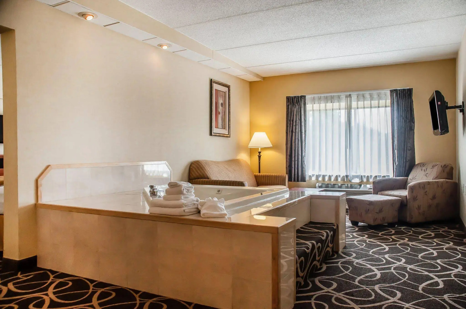 Quality Hotel & Suites At The Falls