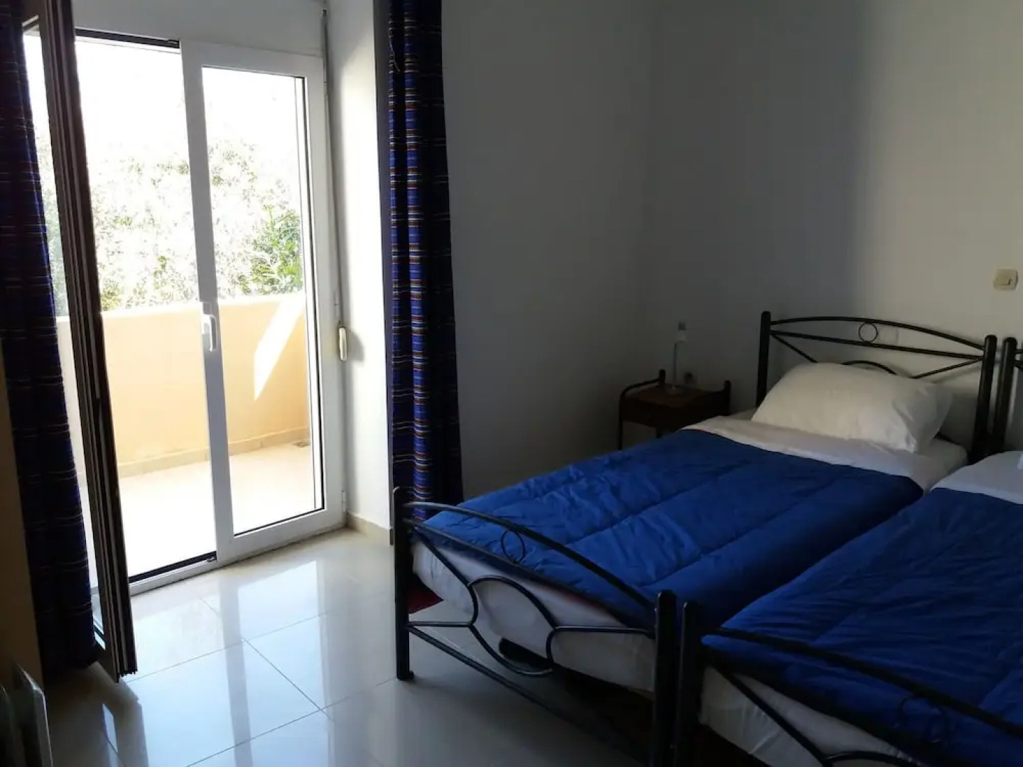 Luxurious Holiday Home in Vamos Plaka With Swimming Pool