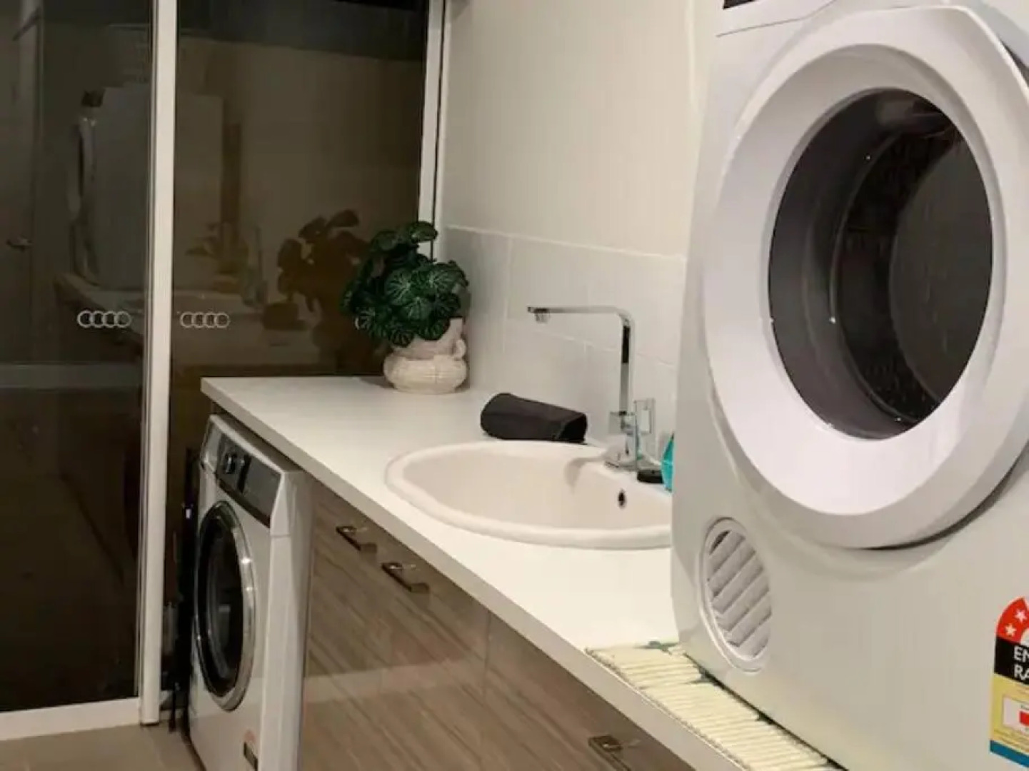 Sandpiper Island Tranquil Waterfront Views & Jetty