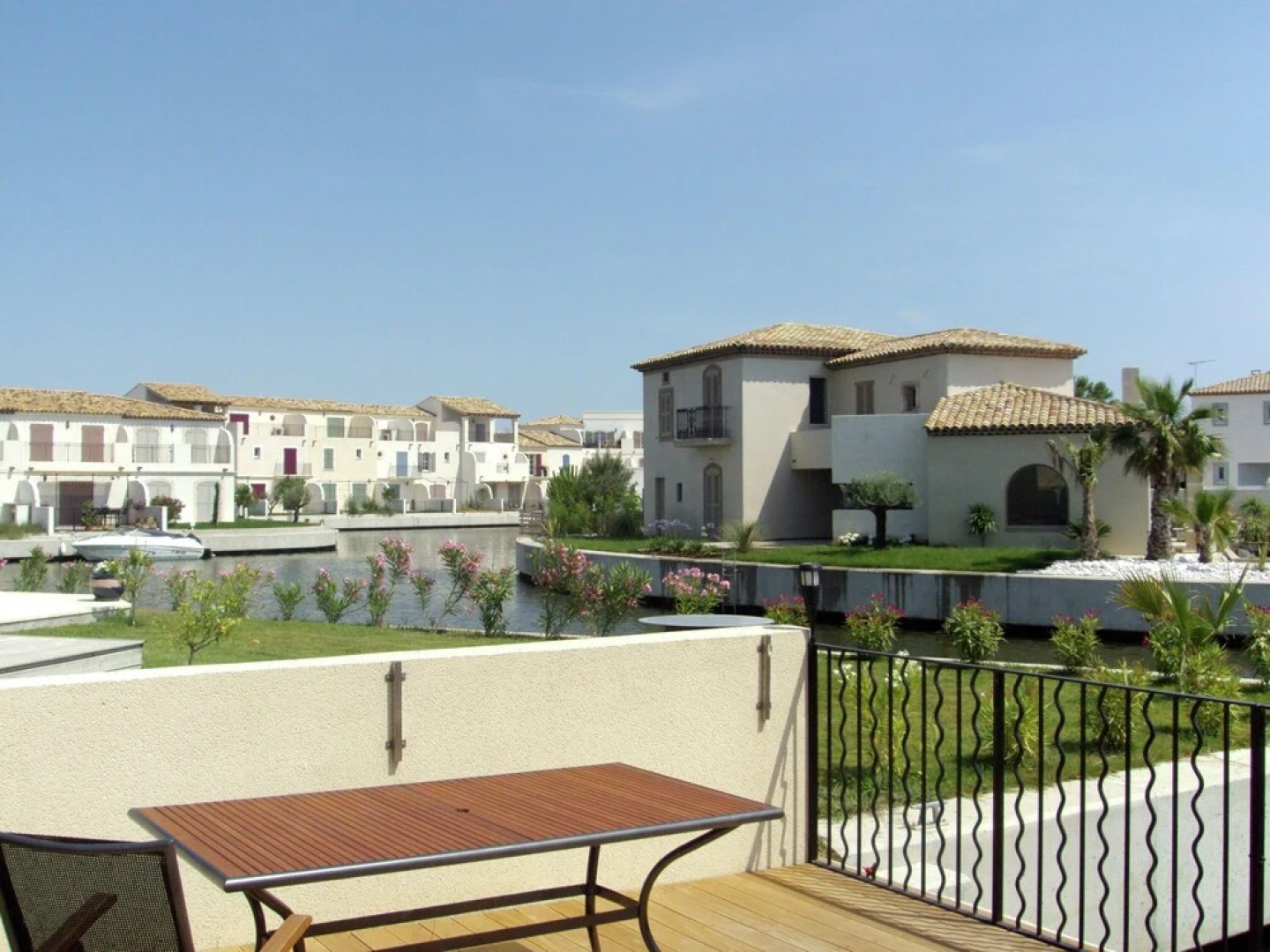 Comfortable Villa near Sea in Aigues-Mortes