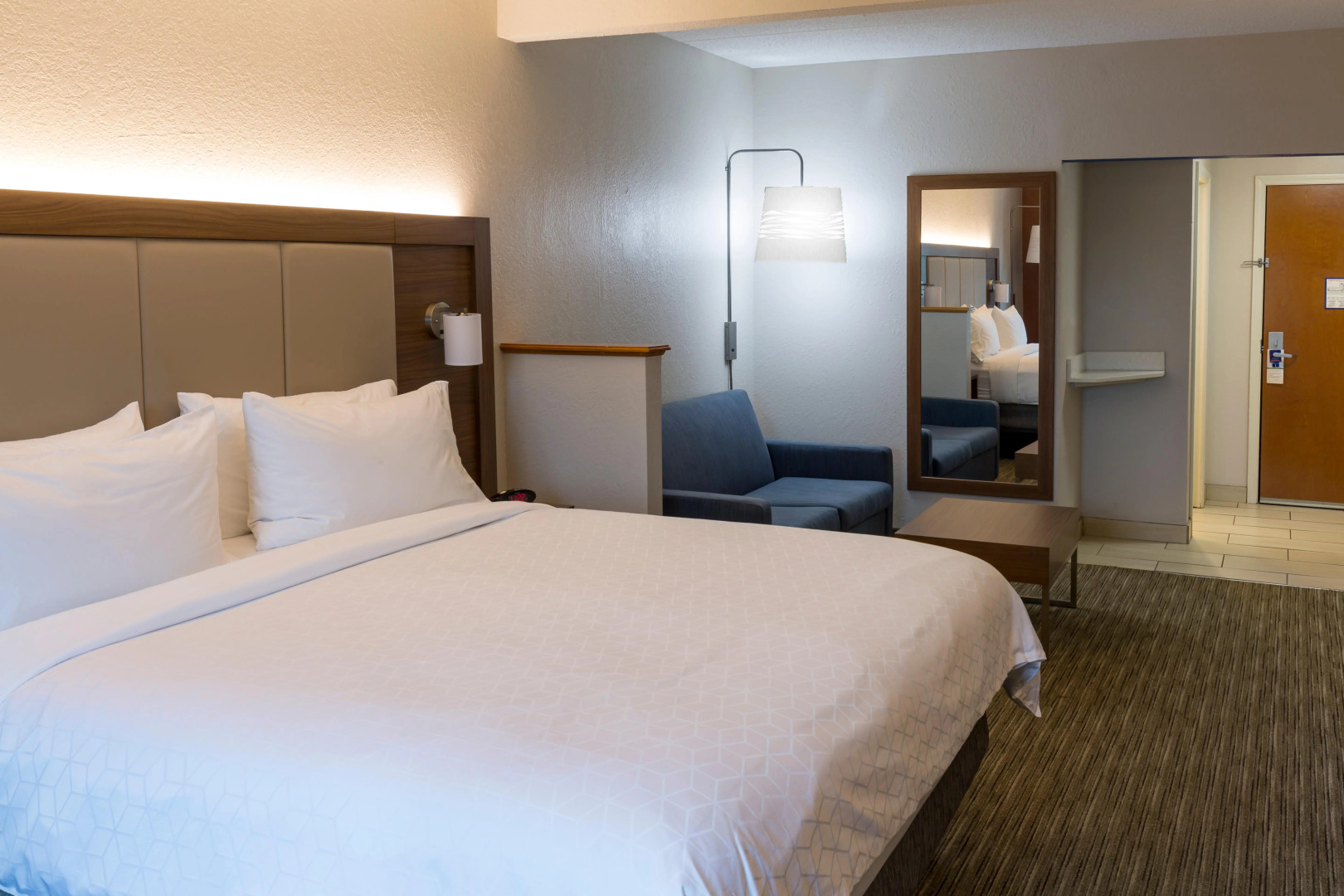Holiday Inn Express Hotel & Suites Hillview by IHG