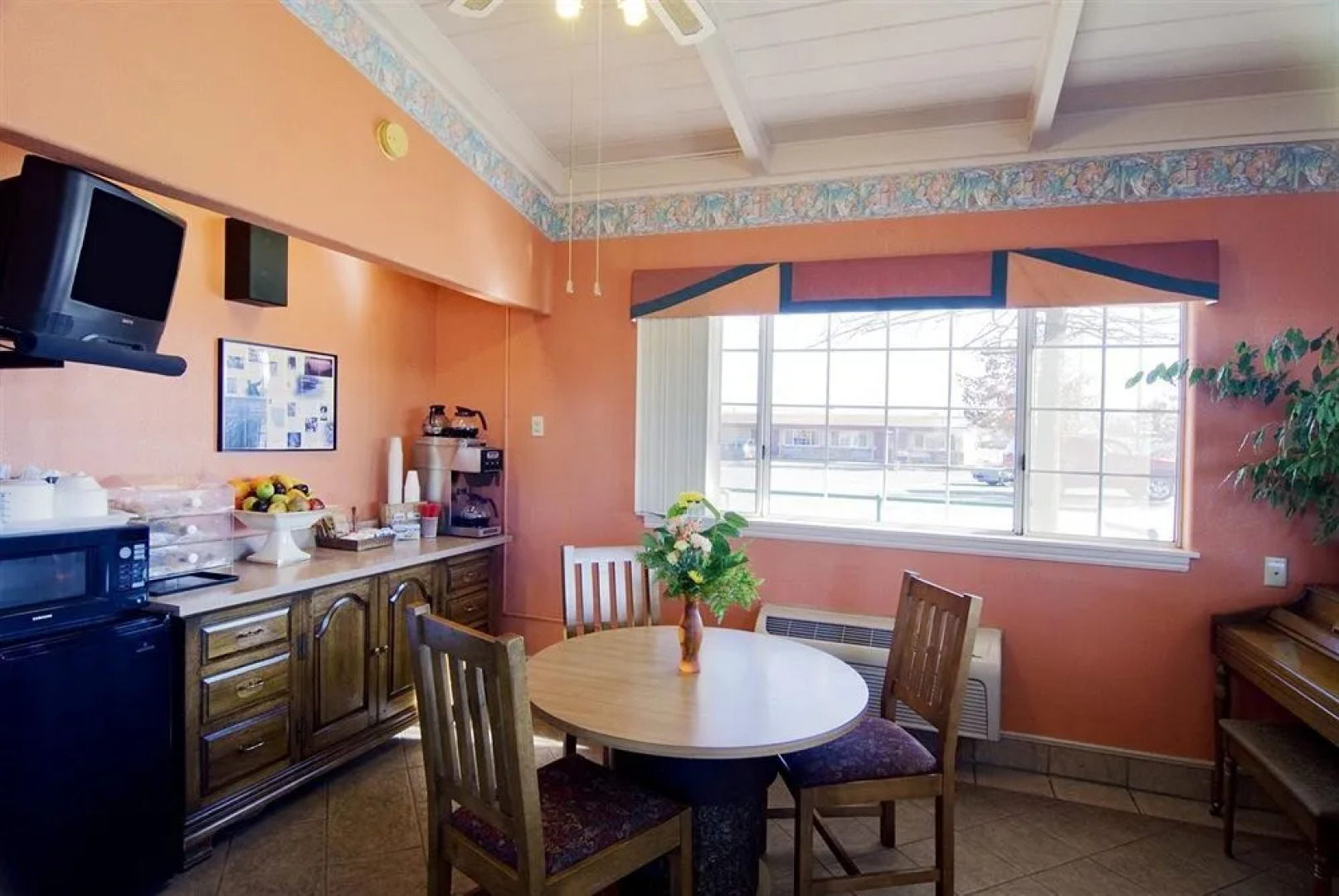 Americas Best Value Inn And Suites Oroville