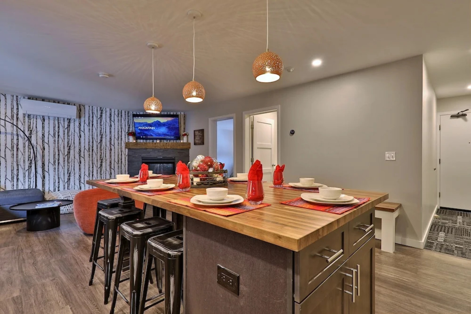 The Killington Style Suite: Modern, Central Condo, 2RM #222